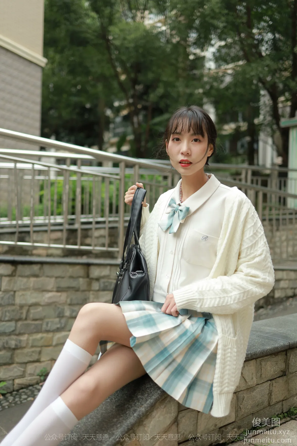 [IESS异思趣向] 2021.11.02 丝享家963：团团《长腿JK装》[94P] page 33