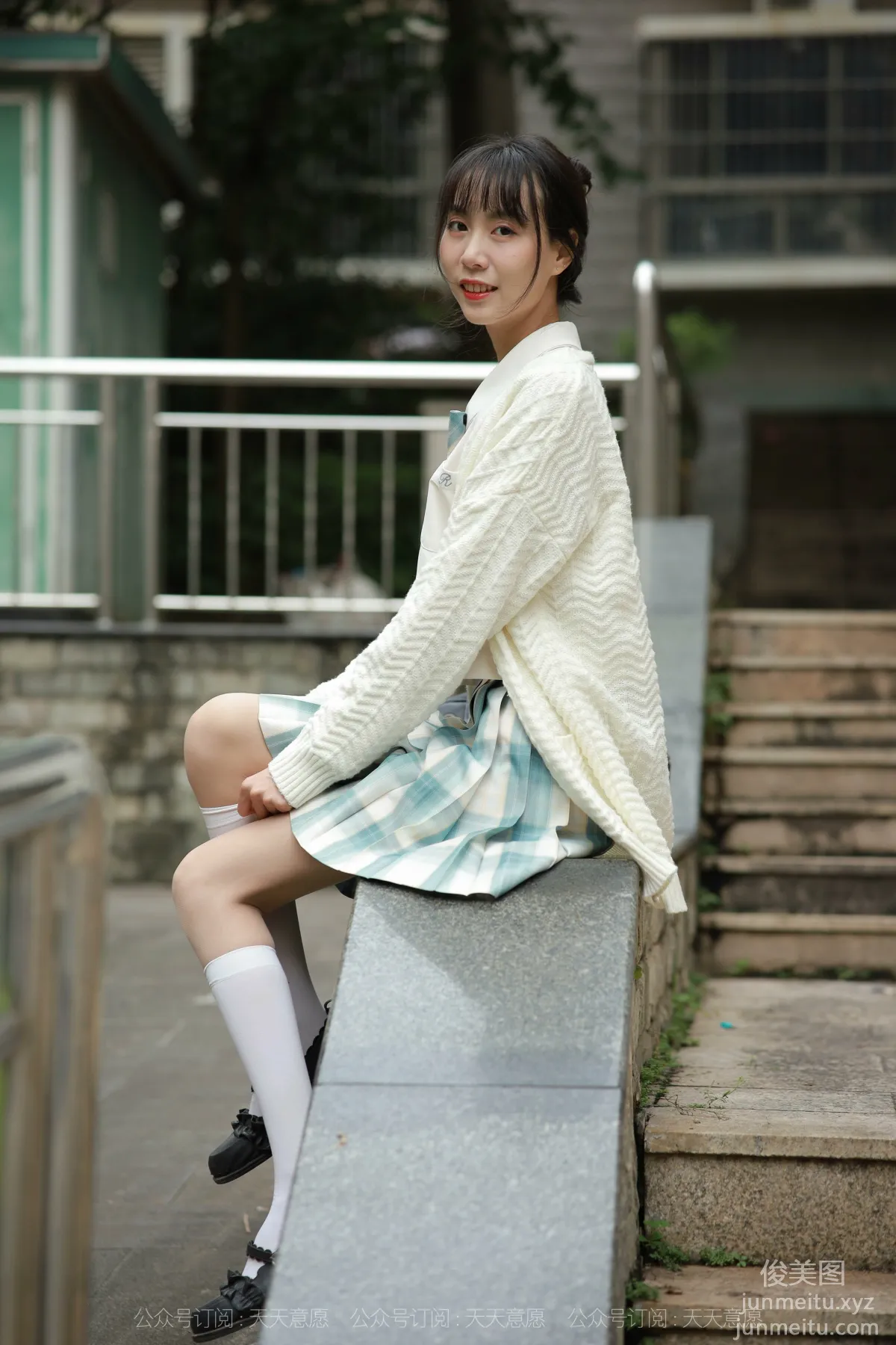 [IESS异思趣向] 2021.11.02 丝享家963：团团《长腿JK装》[94P] page 56