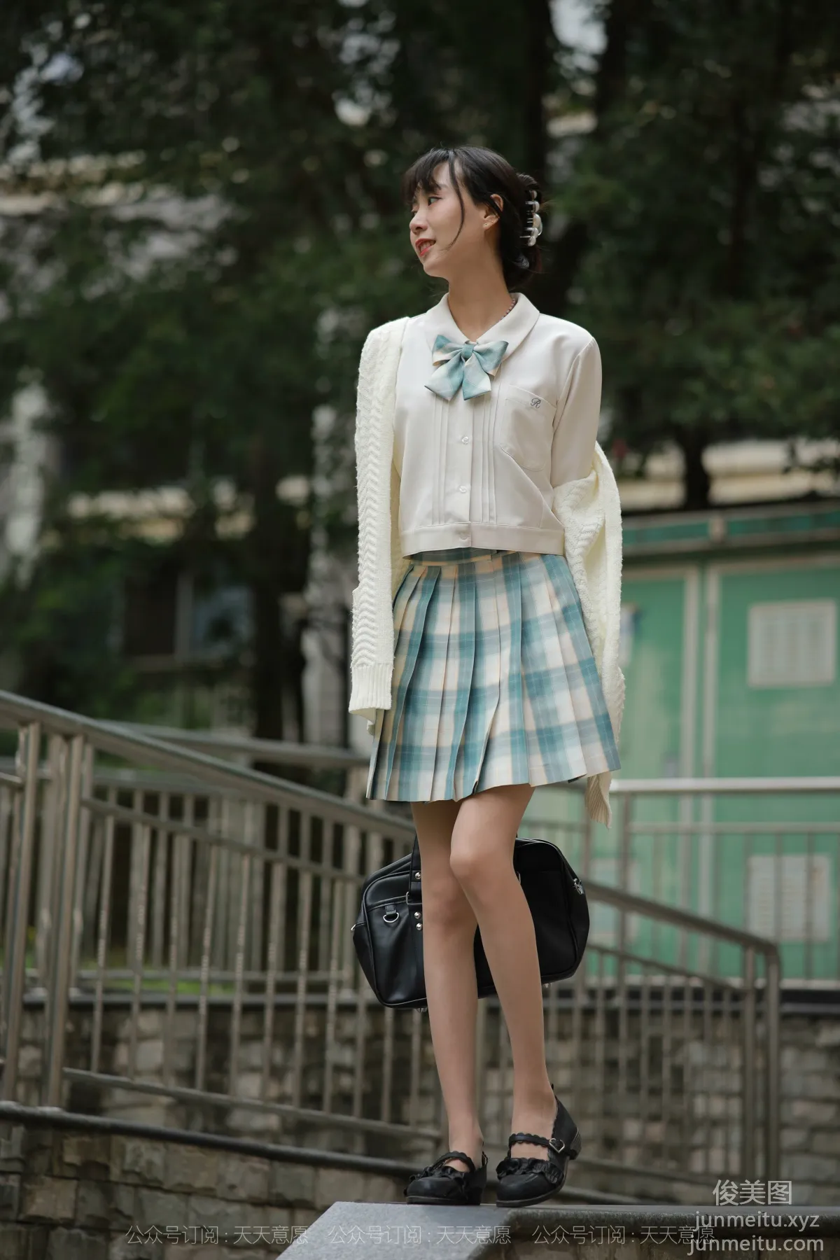 [IESS异思趣向] 2021.11.02 丝享家963：团团《长腿JK装》[94P] page 95