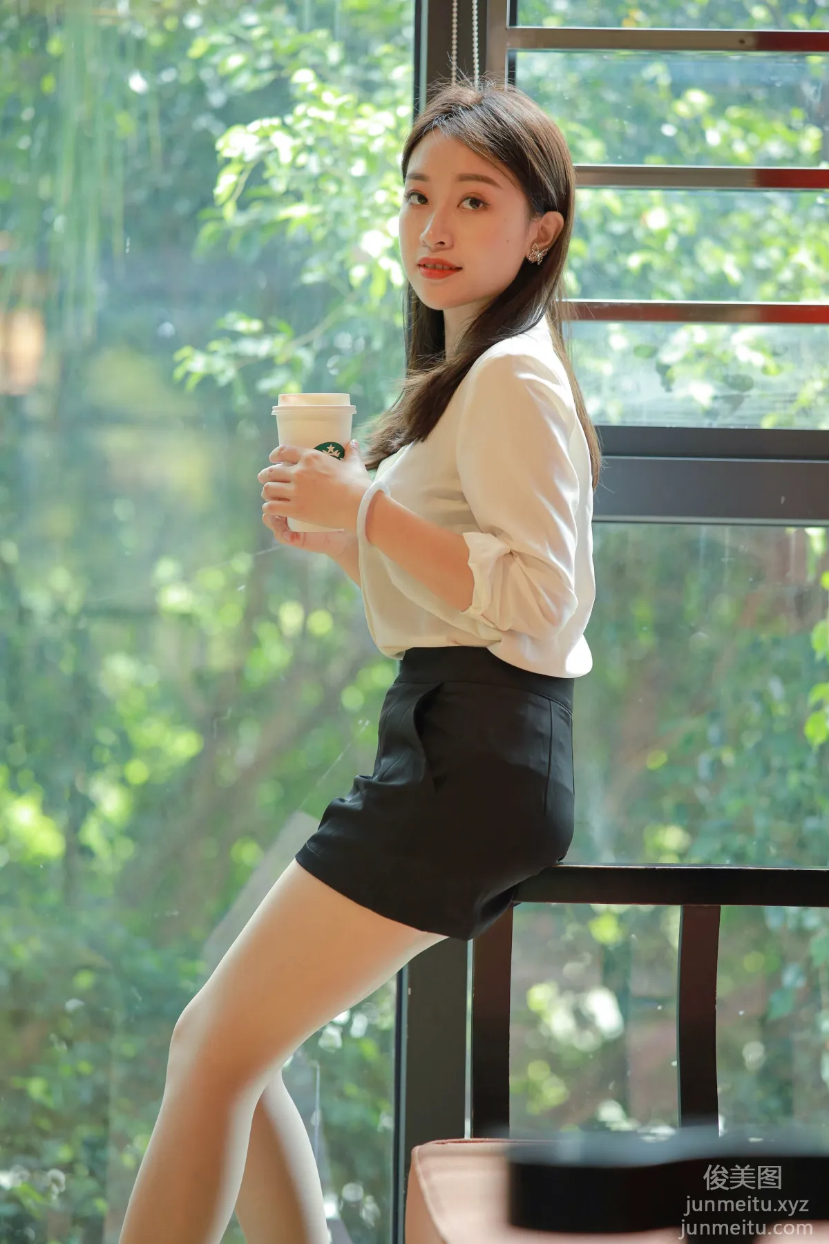 [IESS异思趣向] 2021.11.03 丝享家964：小婕《沙发上的佳人》[100P] page 19