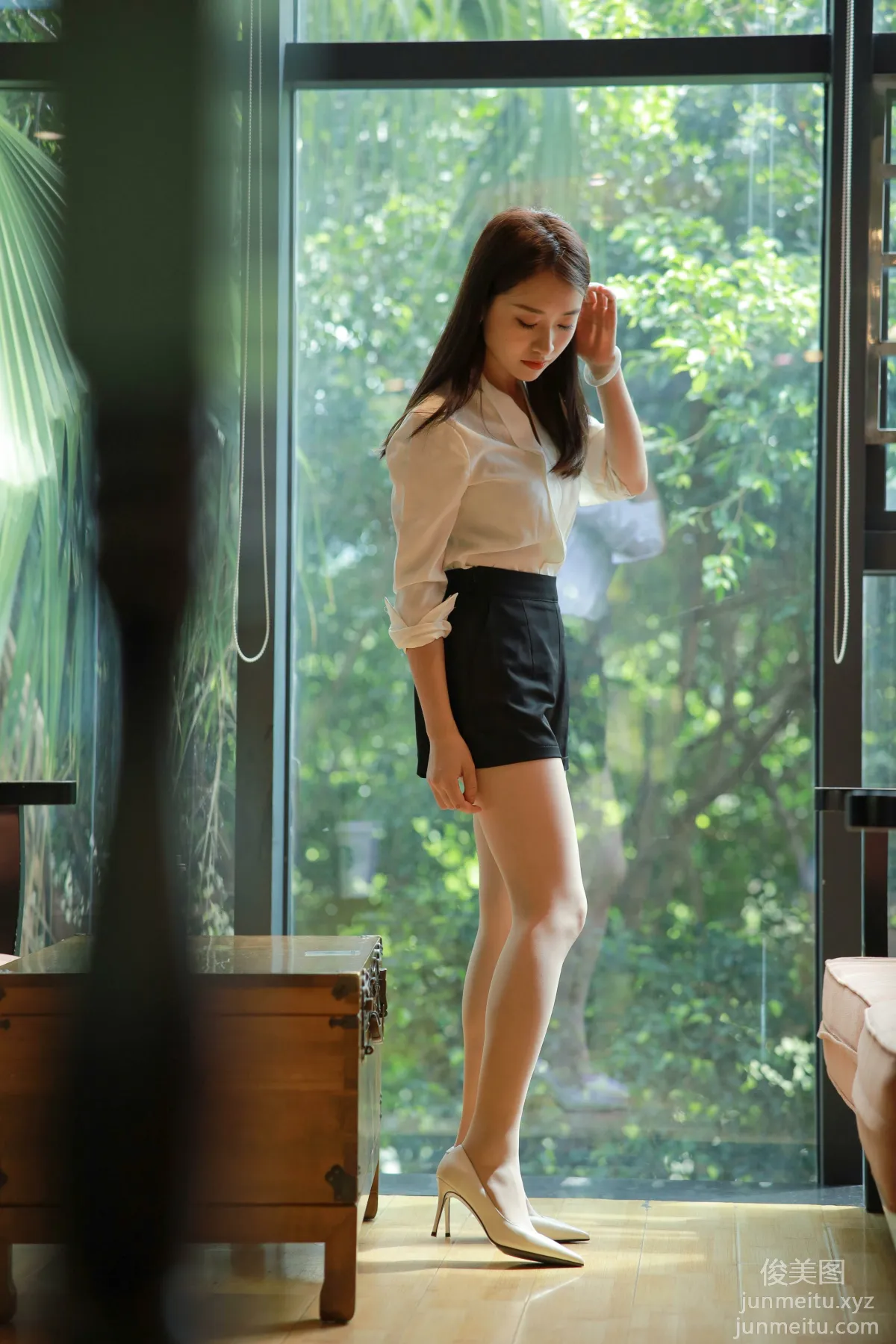 [IESS异思趣向] 2021.11.03 丝享家964：小婕《沙发上的佳人》[100P] page 41