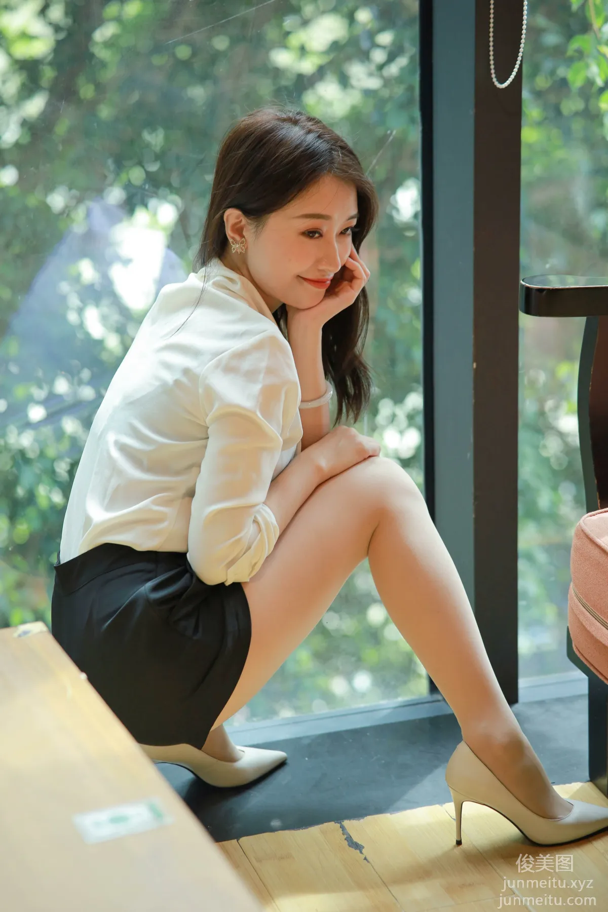 [IESS异思趣向] 2021.11.03 丝享家964：小婕《沙发上的佳人》[100P] page 48