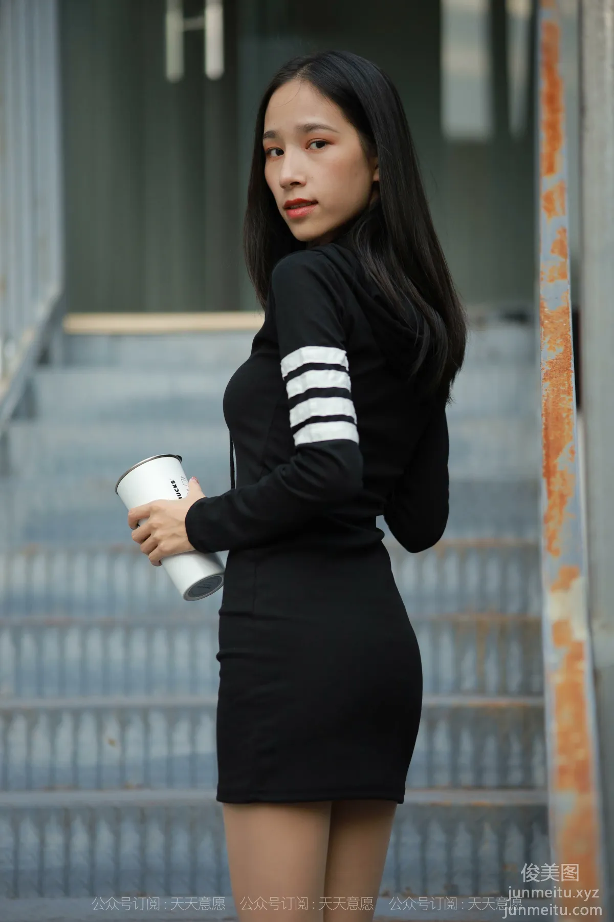 [IESS异思趣向] 2021.11.06 丝享家967：美子《天台大长腿》[77P] page 32