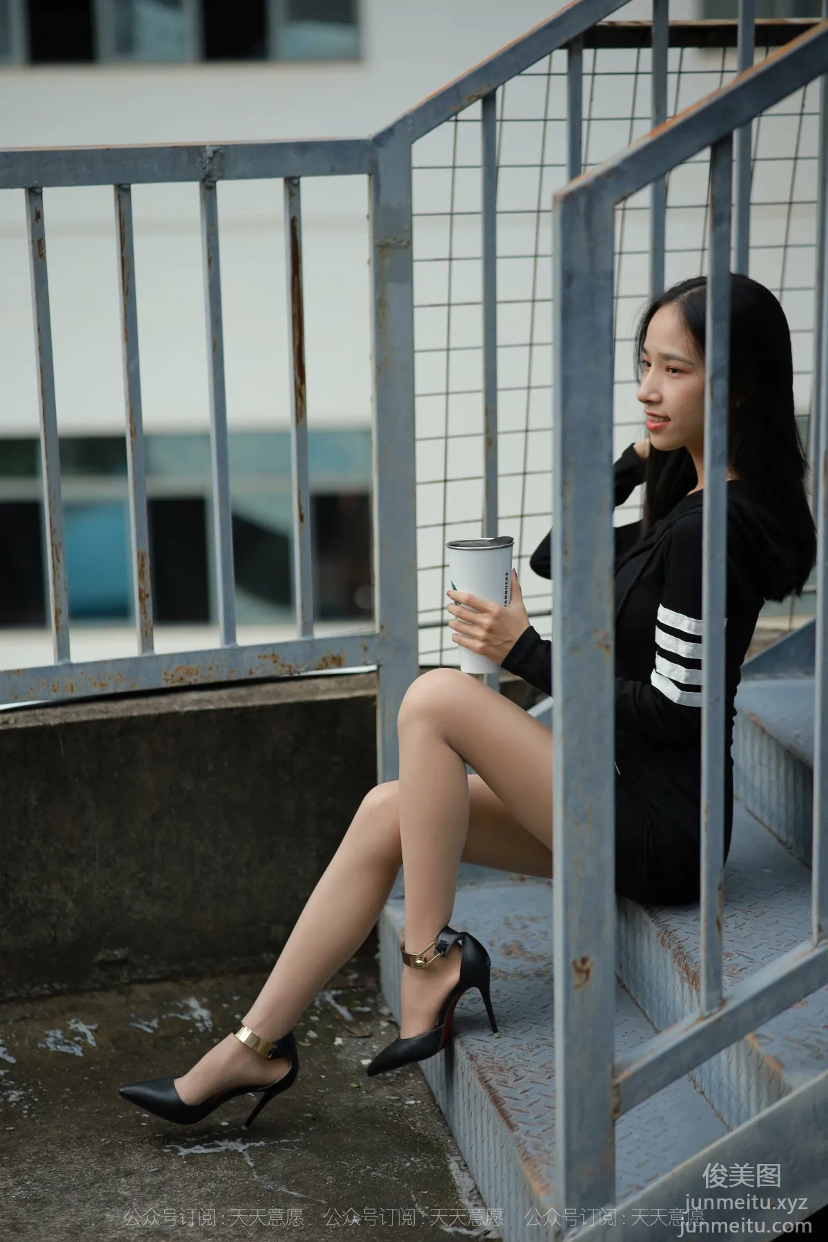 [IESS异思趣向] 2021.11.06 丝享家967：美子《天台大长腿》[77P] page 37