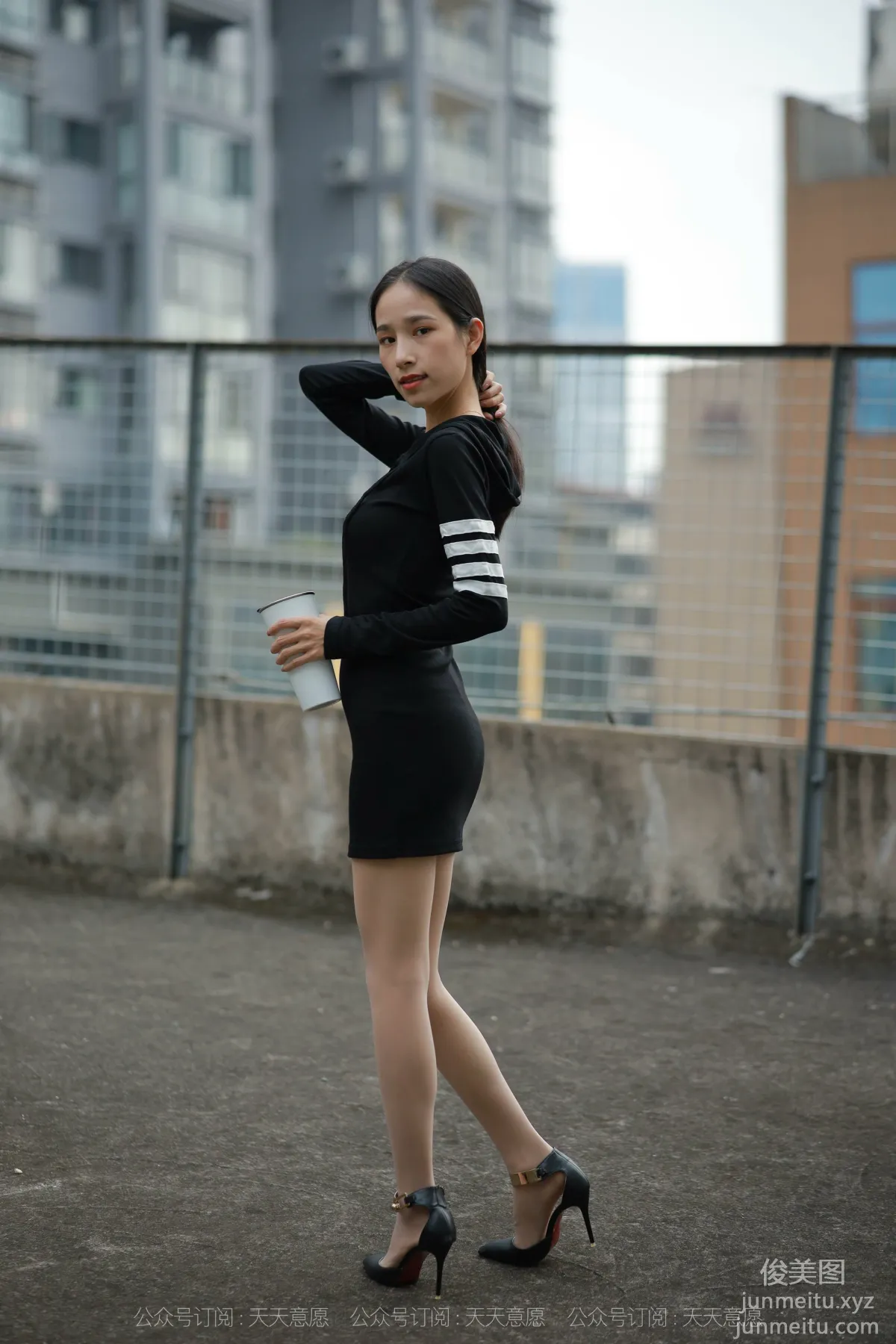 [IESS异思趣向] 2021.11.06 丝享家967：美子《天台大长腿》[77P] page 51