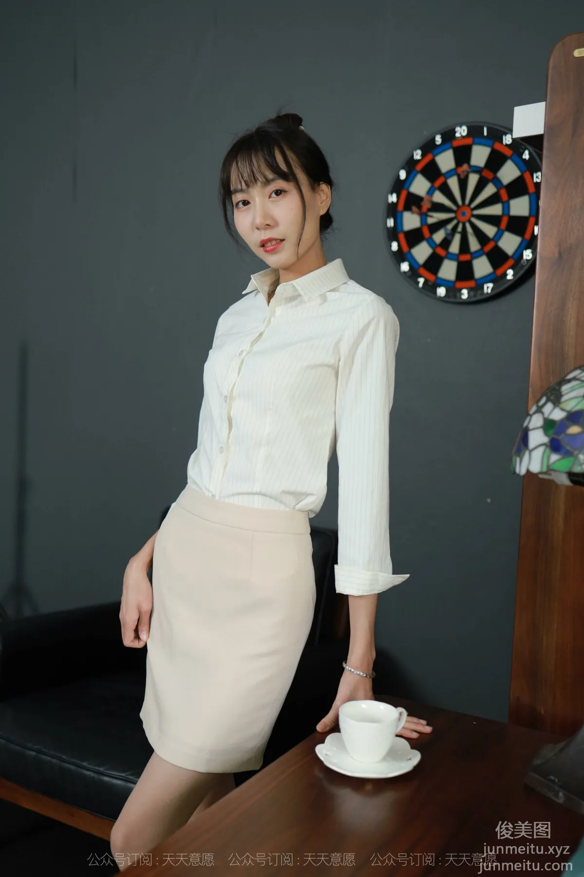 [IESS异思趣向] 2021.11.08 丝享家969：团团《迷人的金色波纹》[92P] page 5