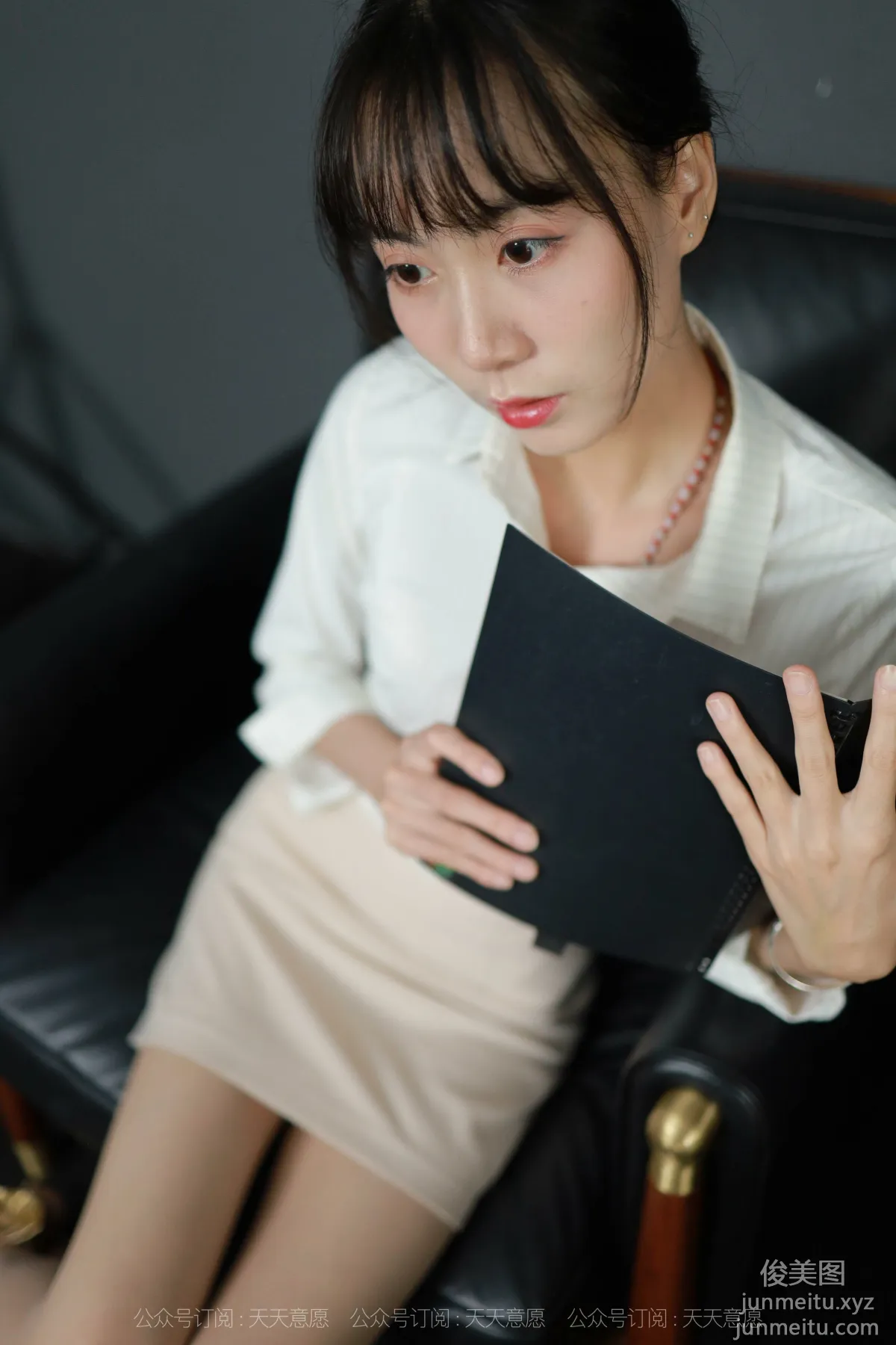 [IESS异思趣向] 2021.11.08 丝享家969：团团《迷人的金色波纹》[92P] page 53