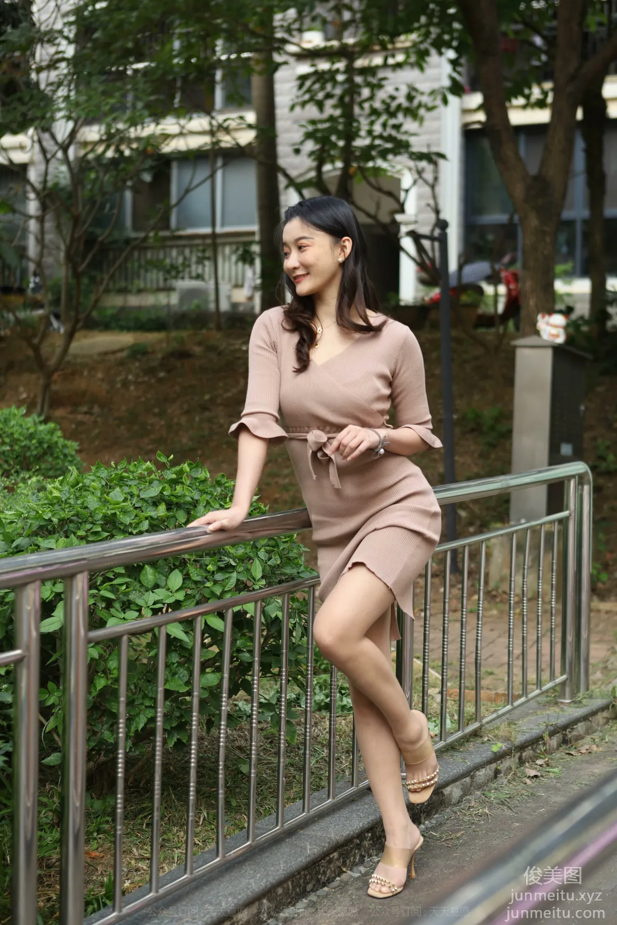 [IESS异思趣向] 2021.11.09 丝享家970：秋秋《美女阳光浴》[83P] page 69