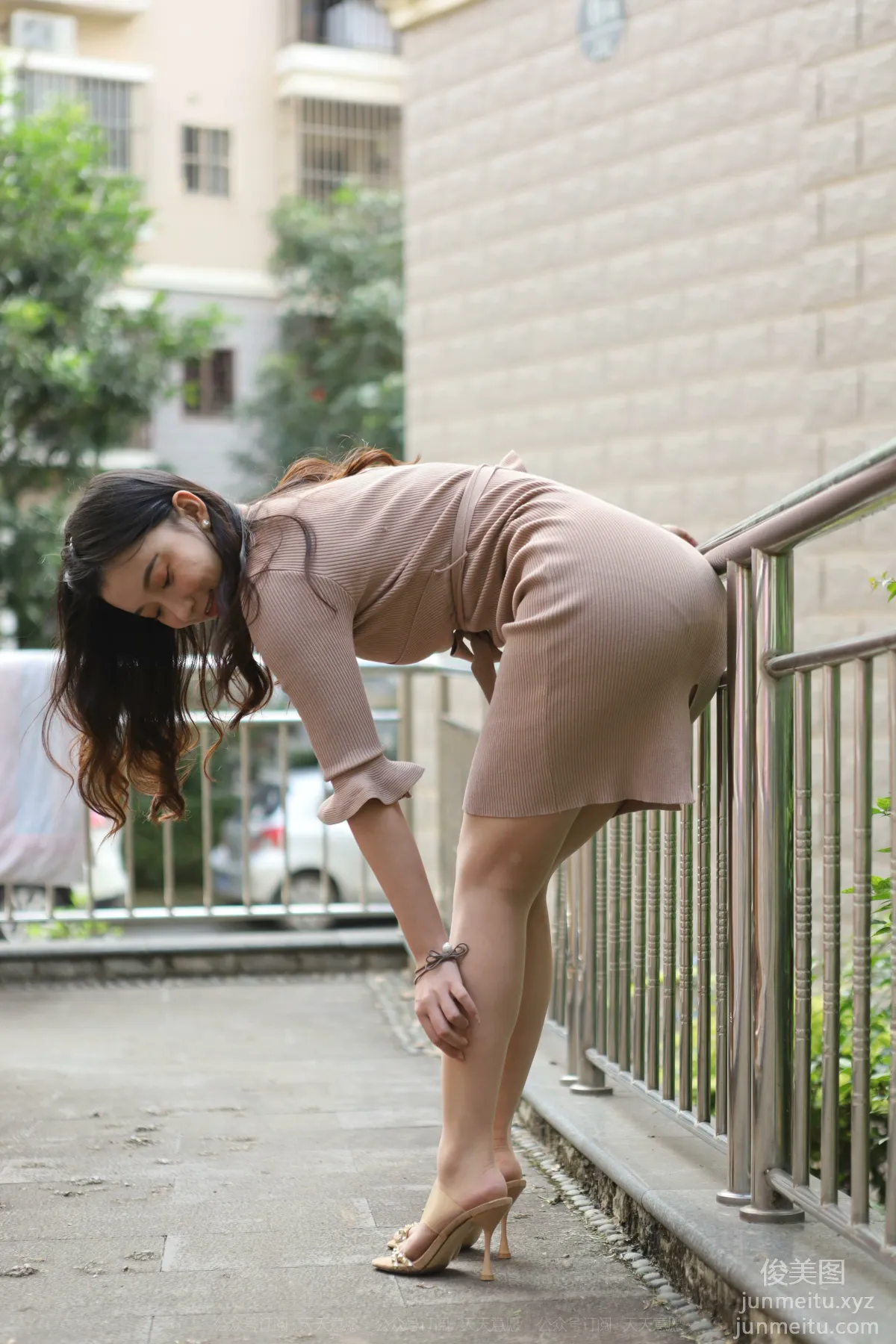 [IESS异思趣向] 2021.11.09 丝享家970：秋秋《美女阳光浴》[83P] page 82