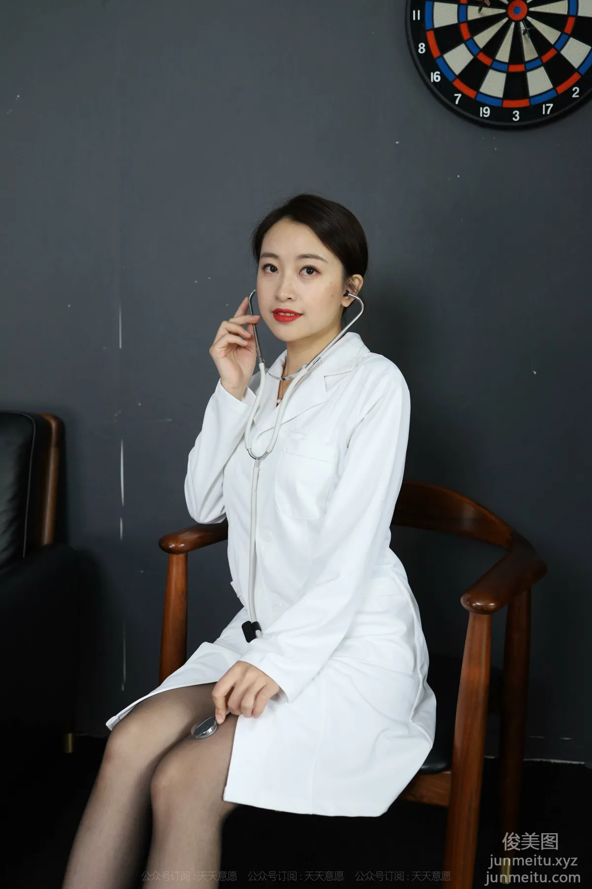 [IESS异思趣向] 2022.01.05 丝享家982：小婕《美女医生》[88P] page 16
