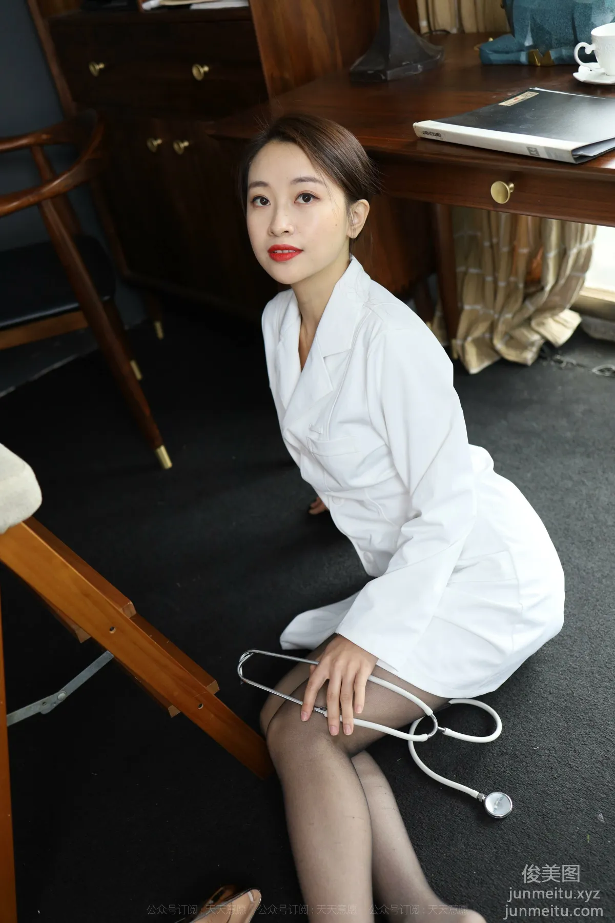 [IESS异思趣向] 2022.01.05 丝享家982：小婕《美女医生》[88P] page 89