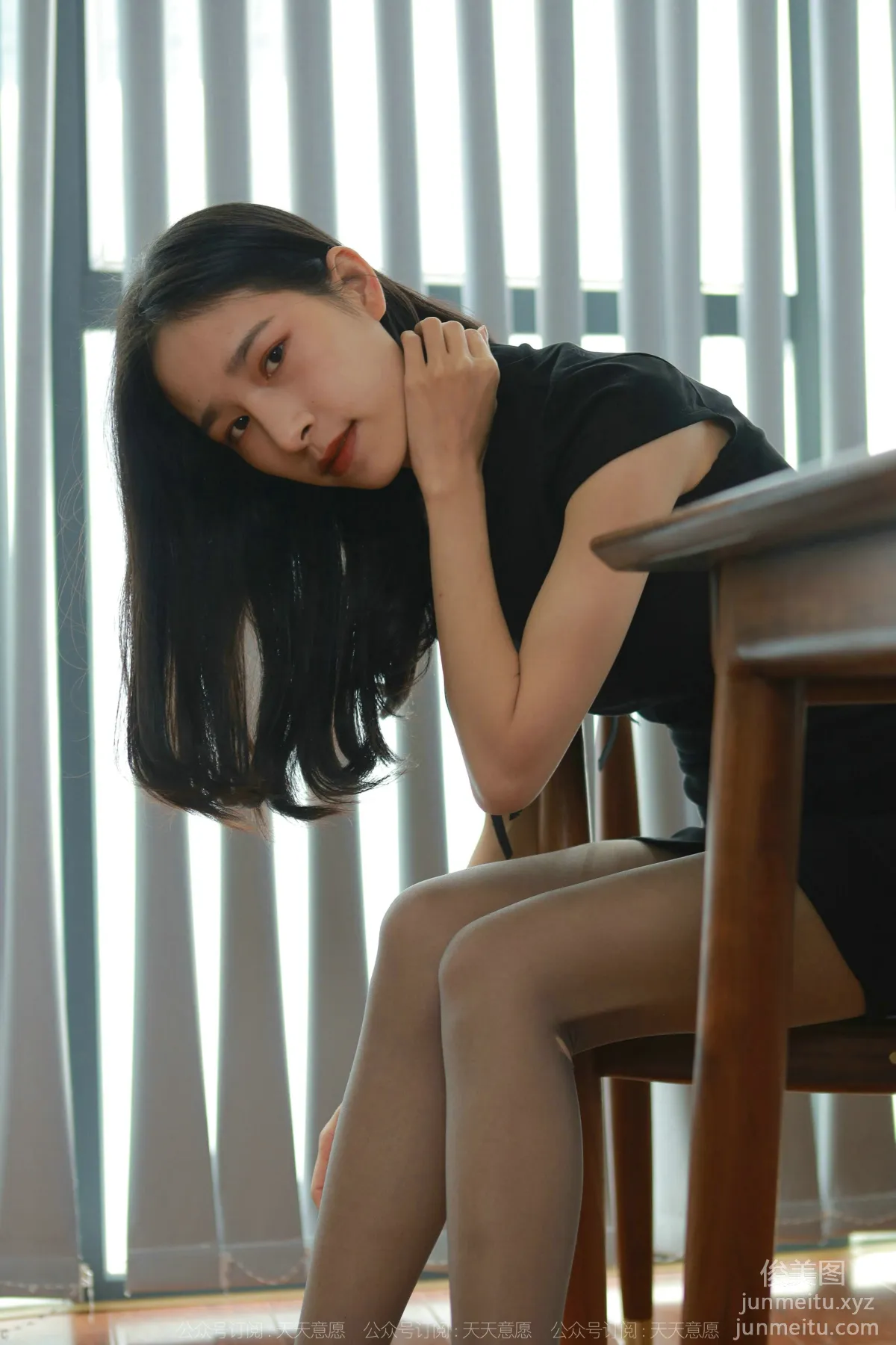 [IESS异思趣向] 2022.01.24 丝享家992：美子《办公桌下的红色》[106P] page 19