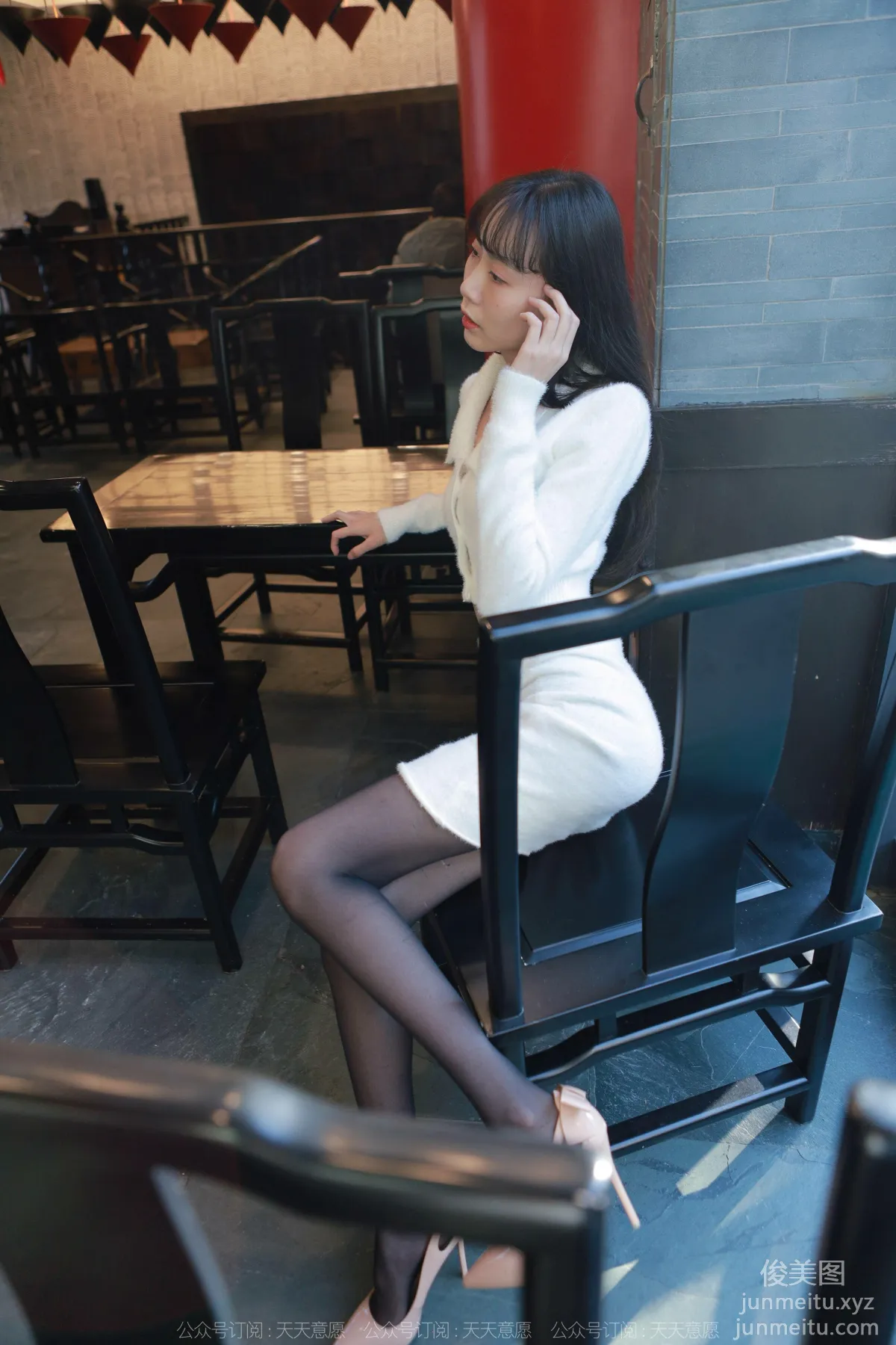 [IESS异思趣向] 2022.01.27 丝享家993：团团《阳光下的白裙长腿》[93P] page 41