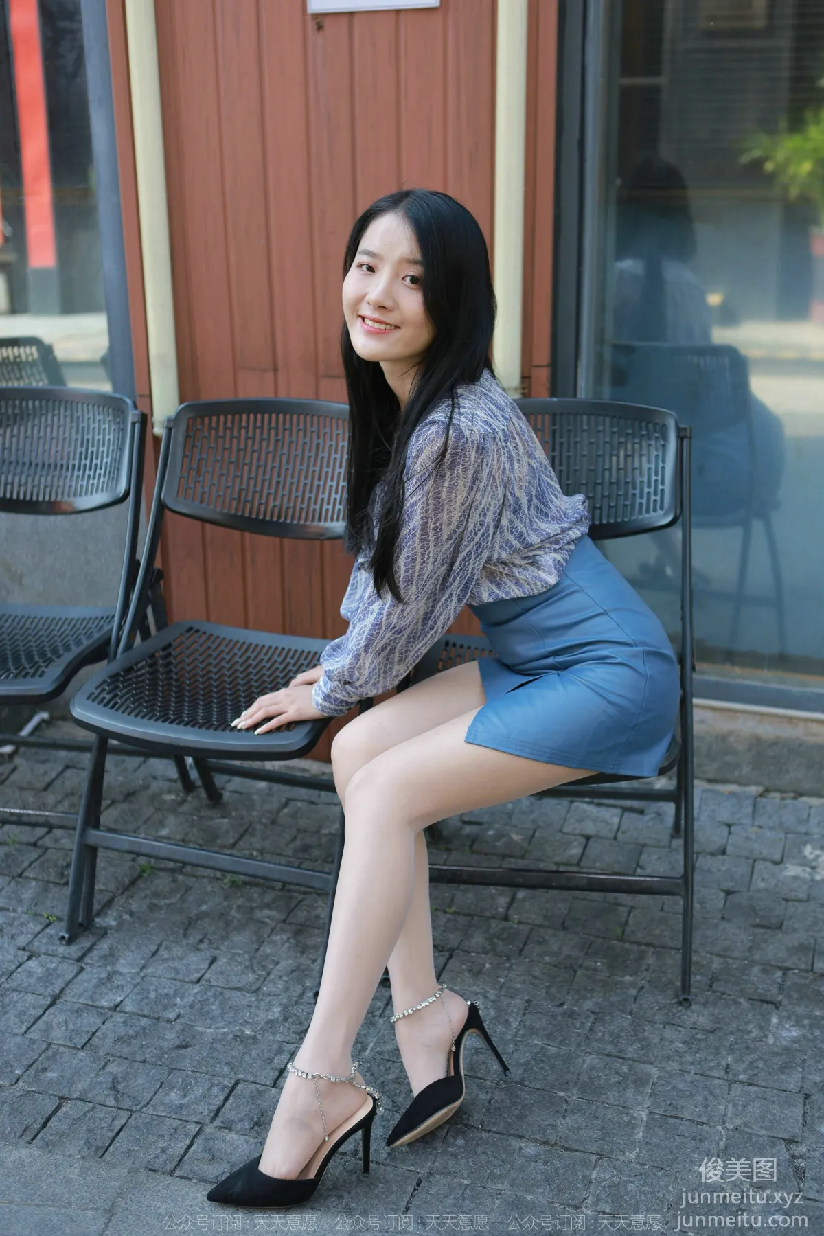 [IESS异思趣向] 2022.02.02 丝享家995：婉萍《油亮蓝色短裙》[95P] page 93
