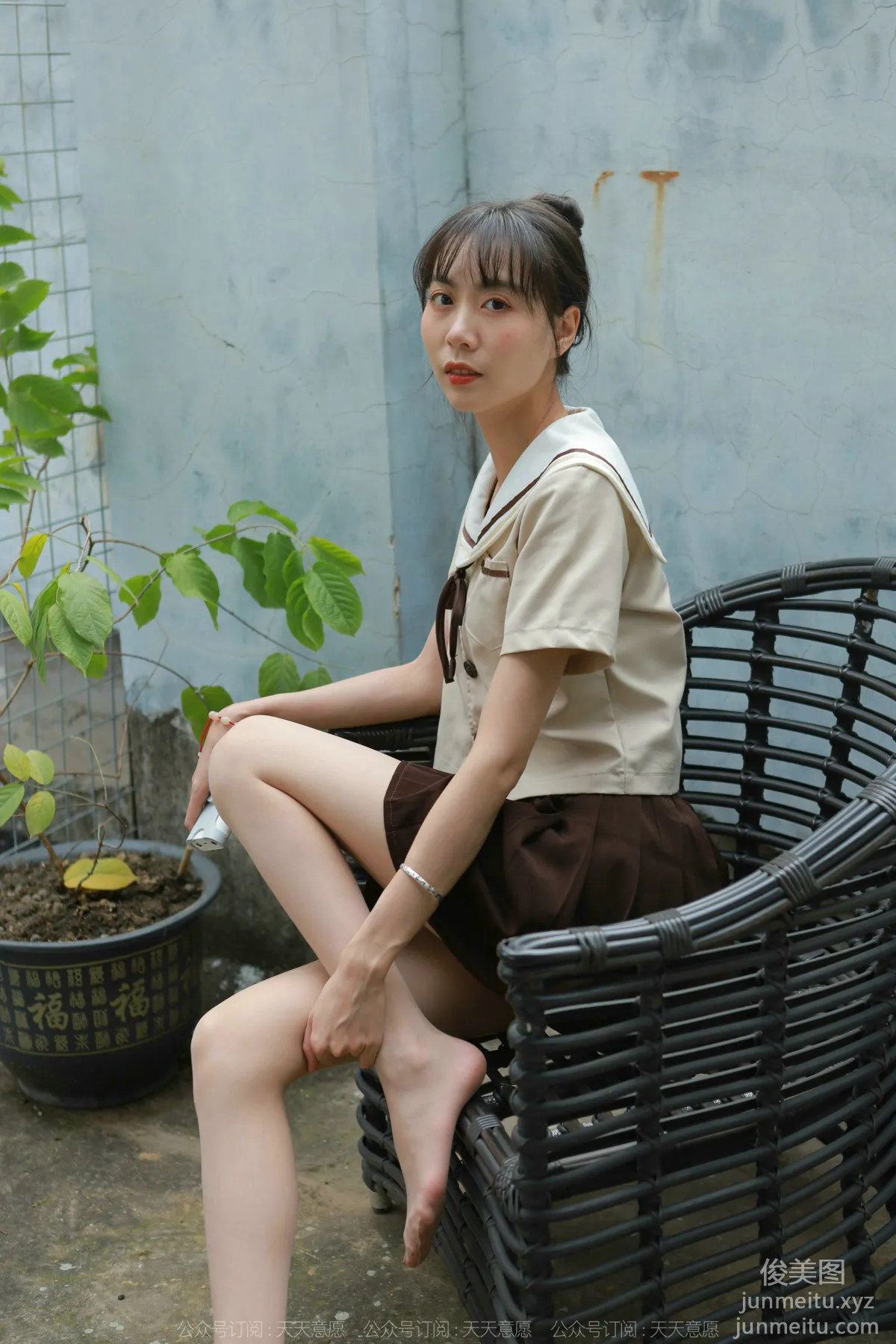 [IESS异思趣向] 2022.02.08 丝享家999：团团《网易云长腿少女》[89P] page 84