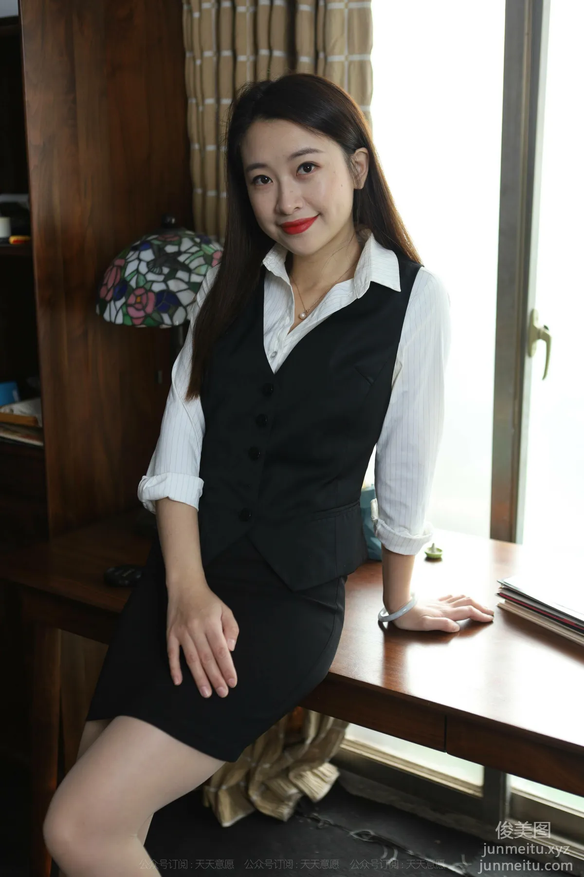 [IESS异思趣向]2021.11.12 丝享家972：小婕《周末陪你加班》[94P] page 34