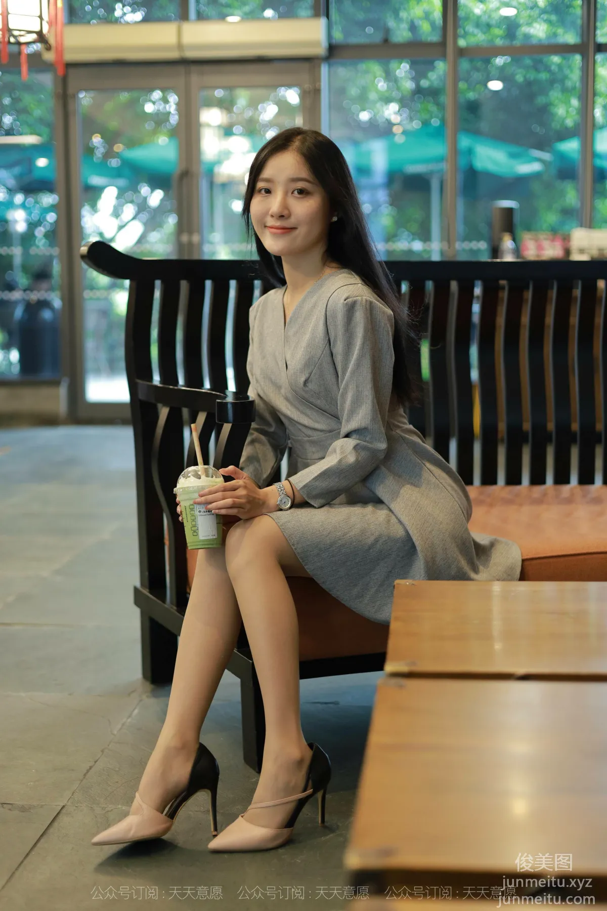 [IESS异思趣向]2021.11.13 丝享家973：婉苹《美女配咖啡》[86P] page 71