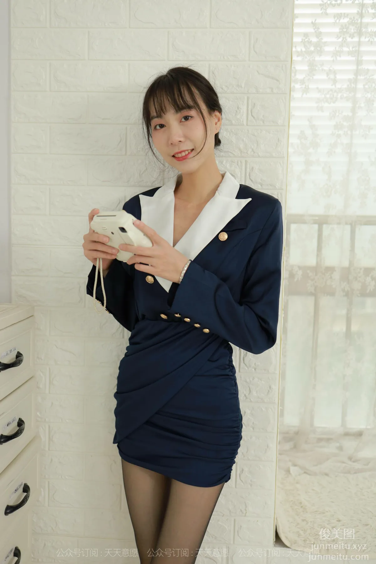 [IESS异思趣向]2021.11.17 丝享家977：团团《美腿代言人》[93P] page 25