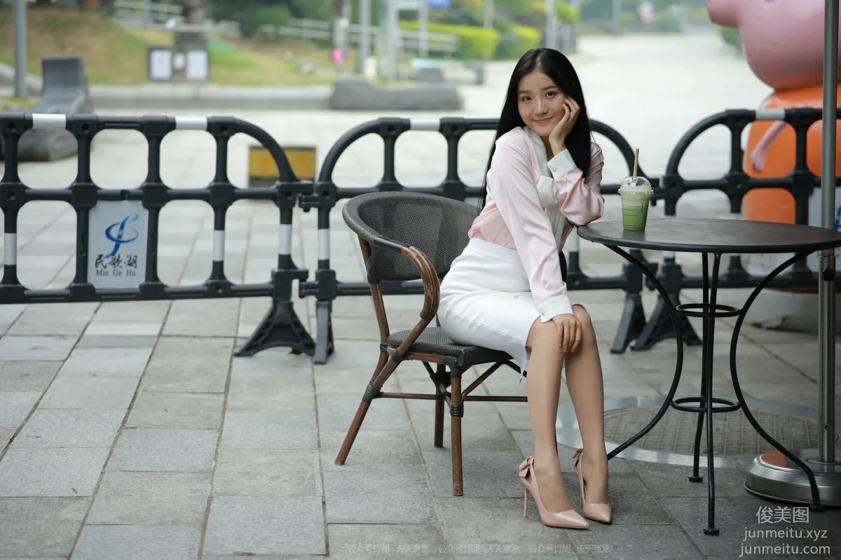 [IESS异思趣向]2021.11.19 丝享家978：婉苹《粉红色的回忆》[83P] page 4