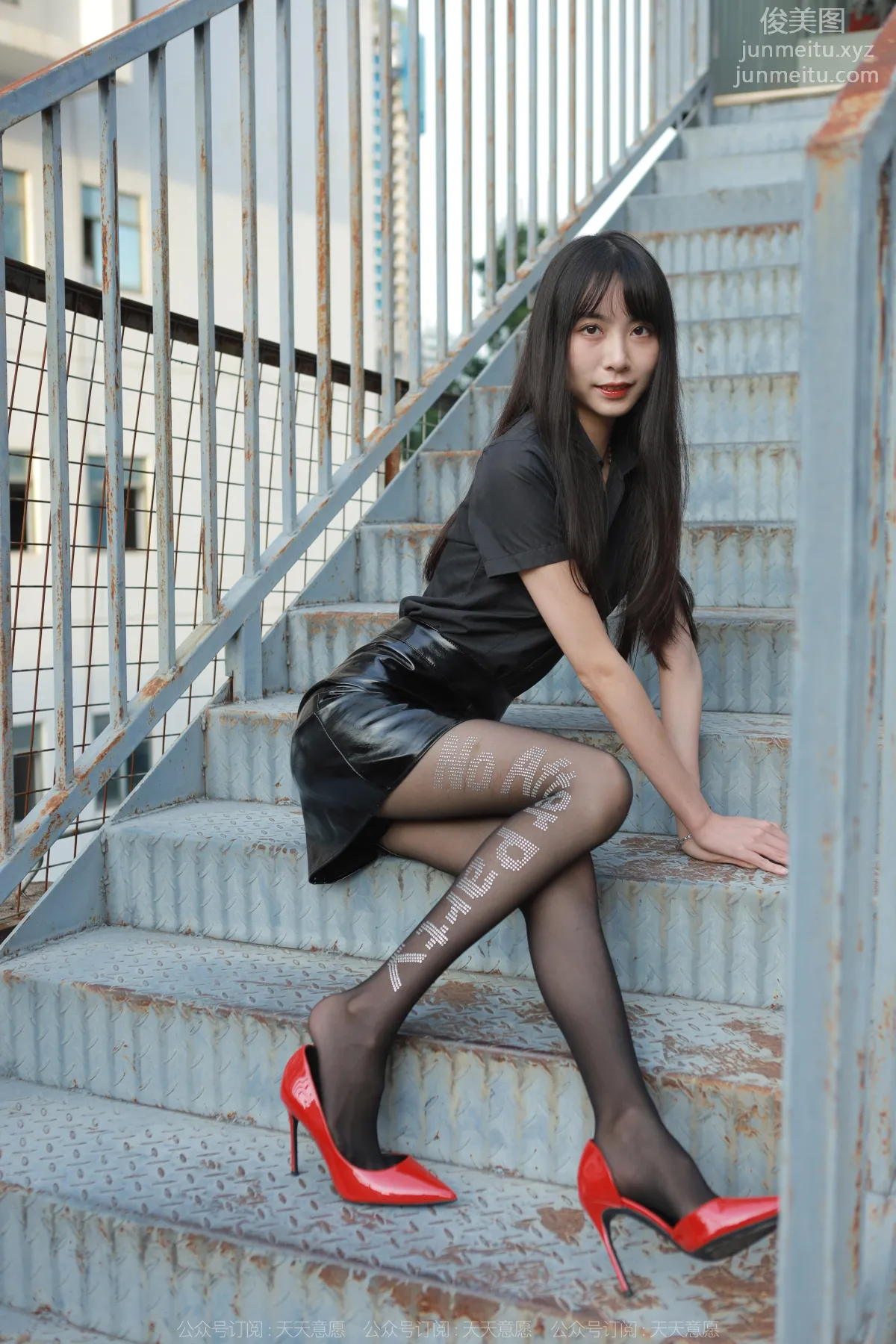 [IESS异思趣向] 2022.11.16 丝享家 1270 团团《长腿红高跟》[83P] page 12