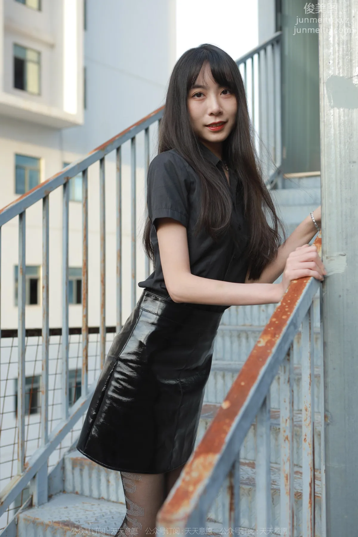 [IESS异思趣向] 2022.11.16 丝享家 1270 团团《长腿红高跟》[83P] page 19