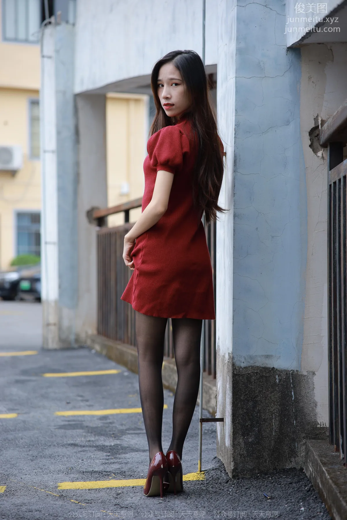 [IESS异思趣向] 2022.12.09 丝享家 1293 美子《酒红高跟鞋》[77P] page 33
