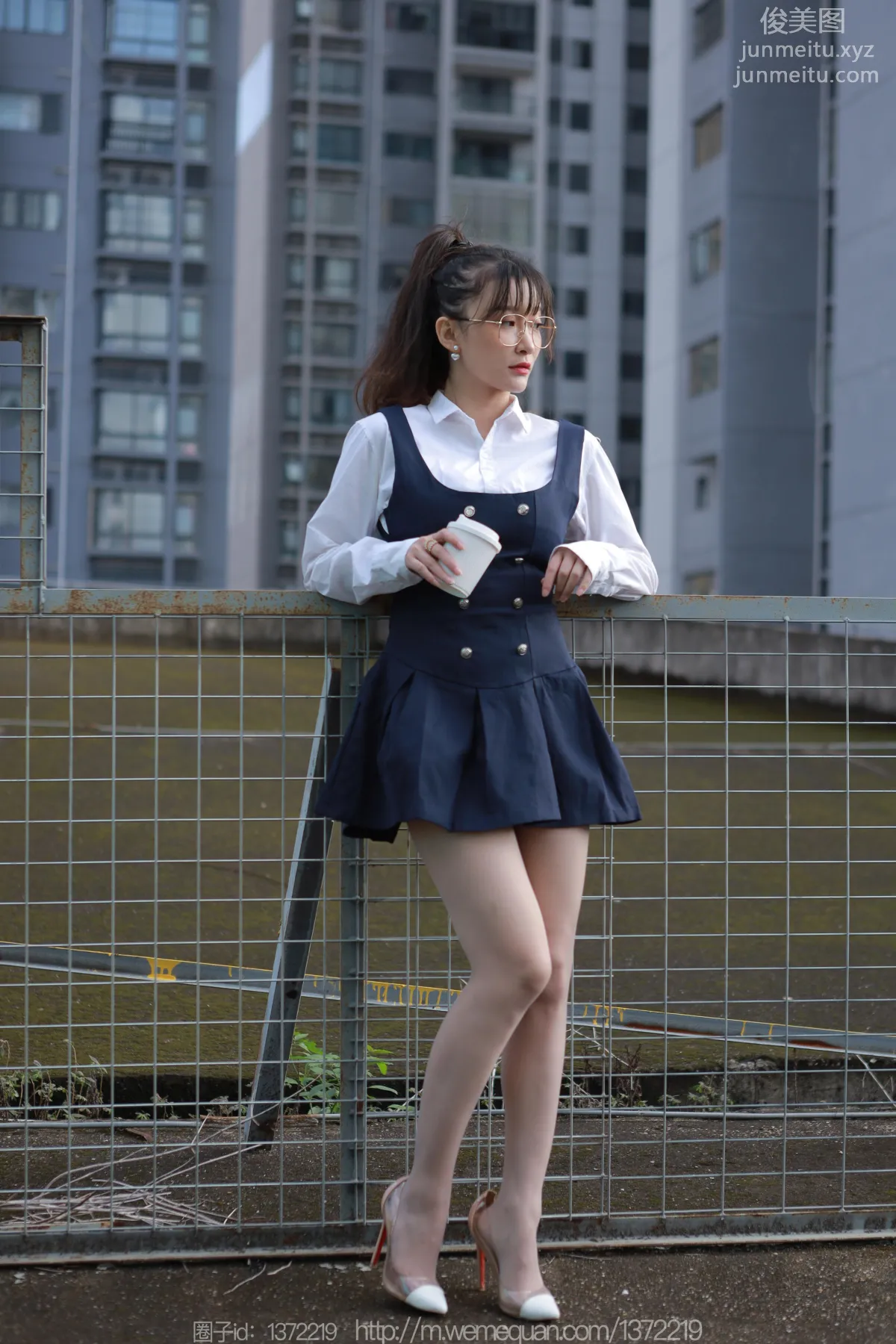 [IESS异思趣向] 2022.12.13 丝享家 1297 秋秋《楼梯偶遇婉萍》[79P] page 32