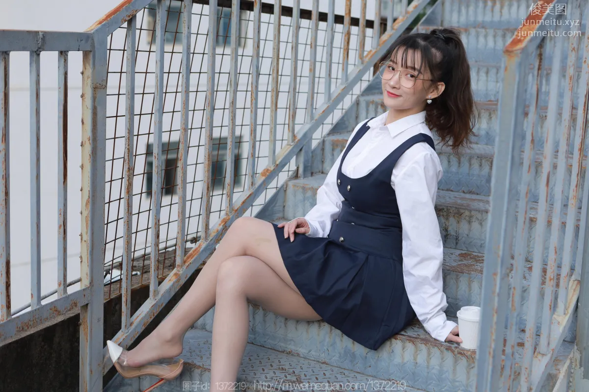 [IESS异思趣向] 2022.12.13 丝享家 1297 秋秋《楼梯偶遇婉萍》[79P] page 79
