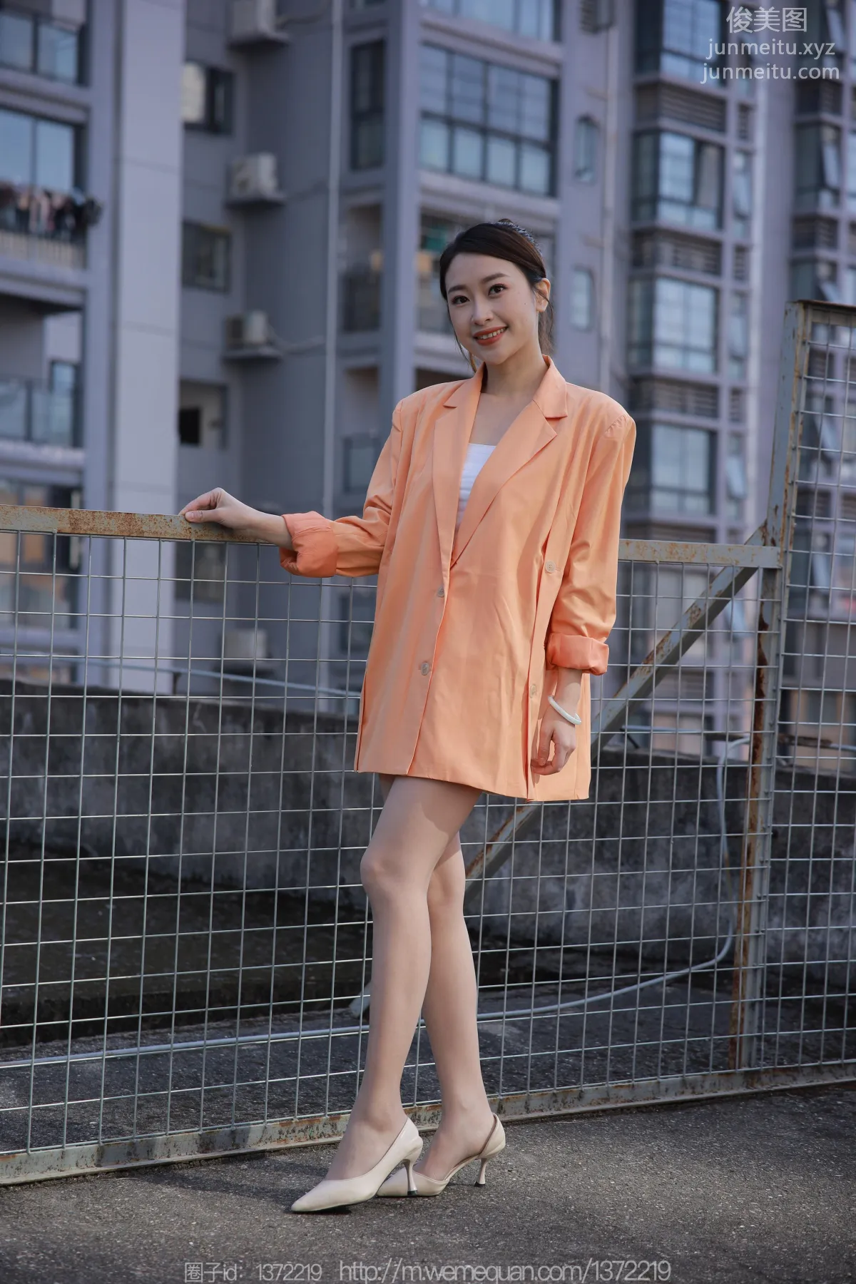 [IESS异思趣向] 2022.12.19 丝享家 1303 小婕《橙色外套》[88P] page 70