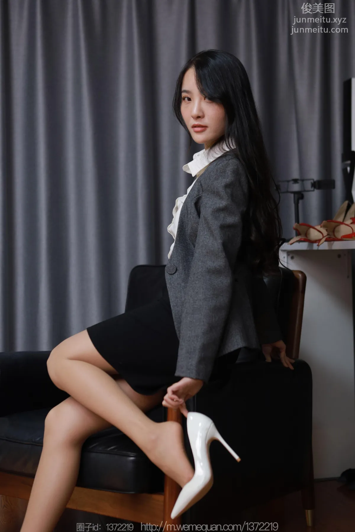 [IESS异思趣向] 2022.12.21 丝享家 1305 婉萍《白色高跟鞋》[90P] page 89