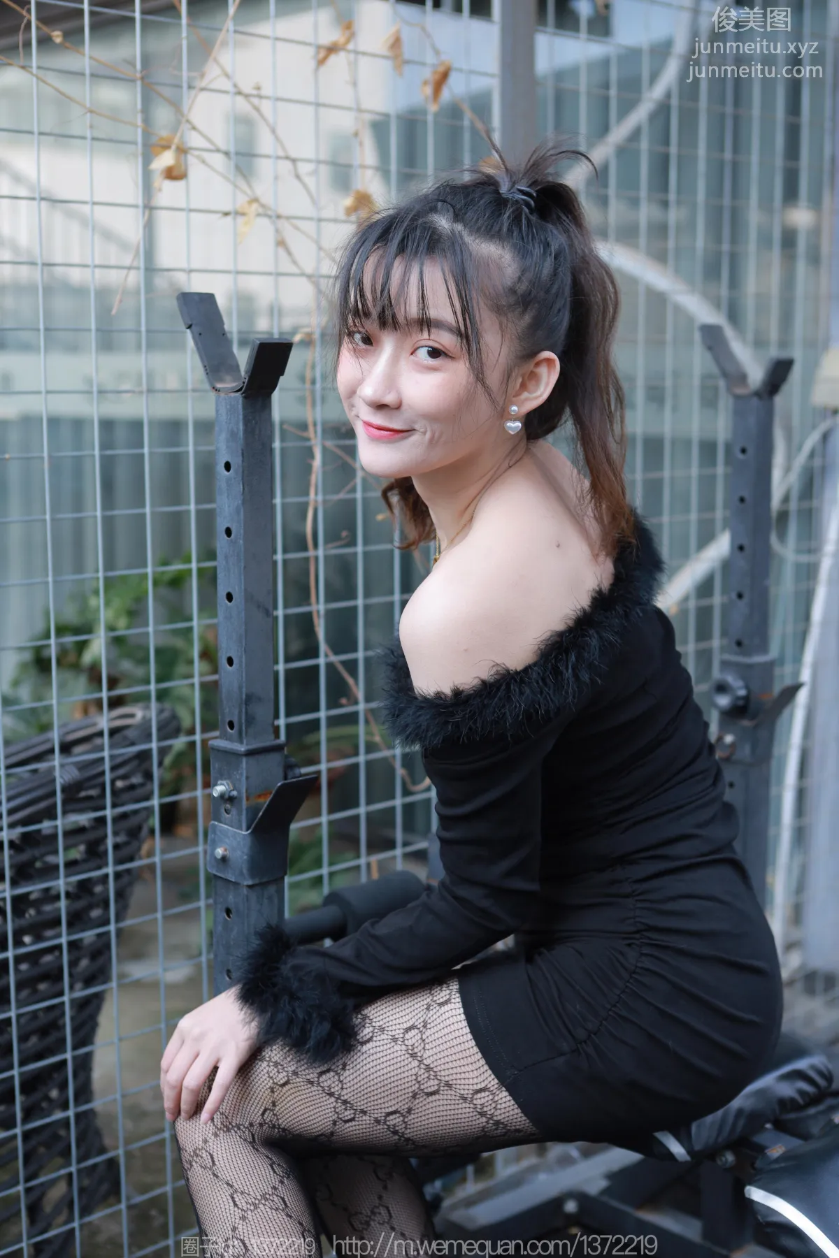 [IESS异思趣向] 2022.12.22 丝享家 1306 秋秋《车上的故事》[90P] page 24