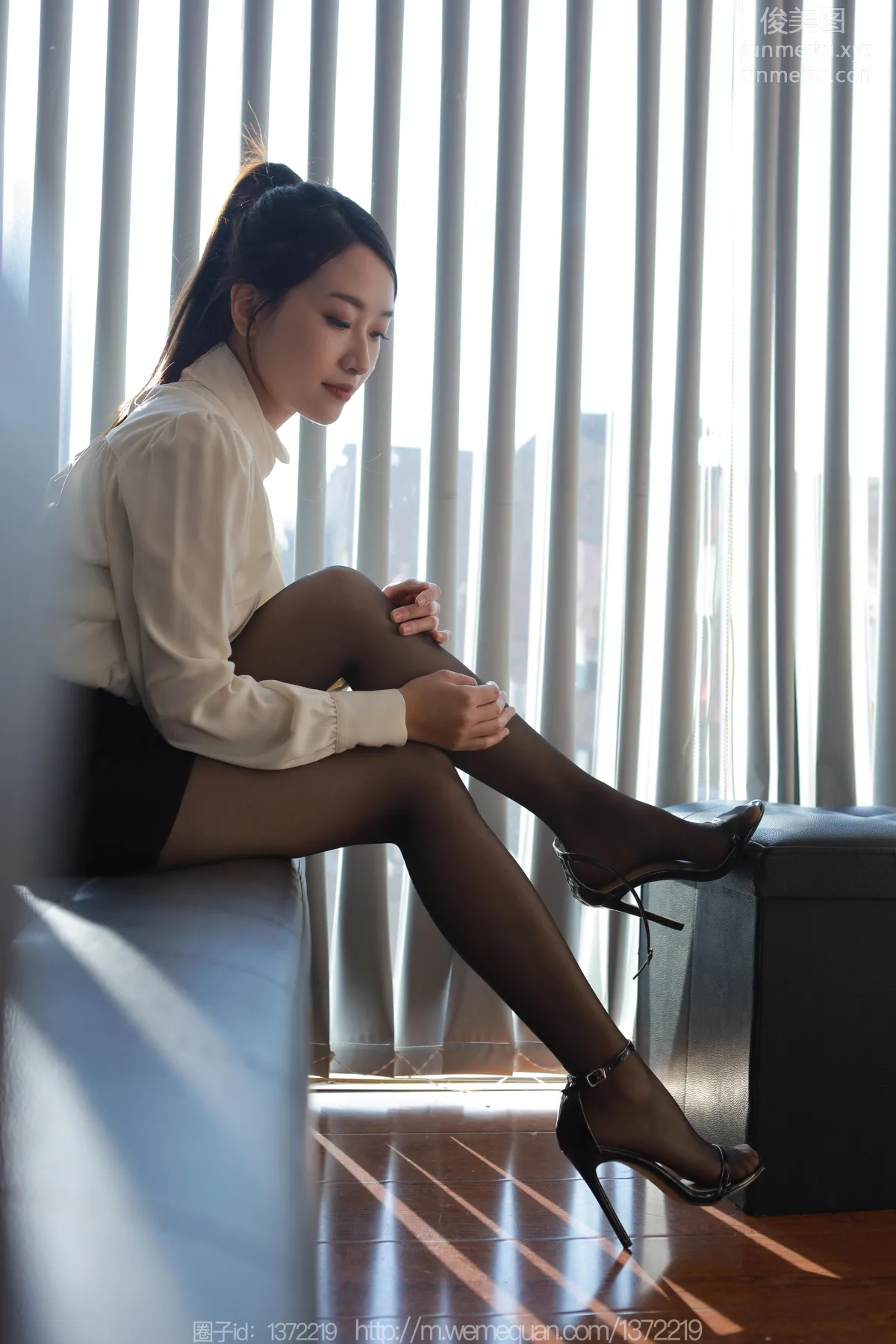 [IESS异思趣向] 2022.12.24 丝享家 1308 小婕《镜前佳人》[83P] page 15