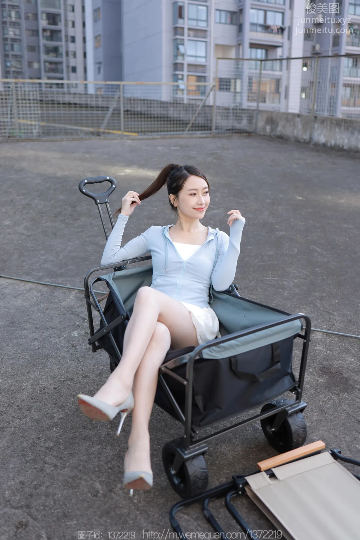 [IESS异思趣向] 2022.12.31 丝享家 1315 小婕《老司机开车》[90P] page 10