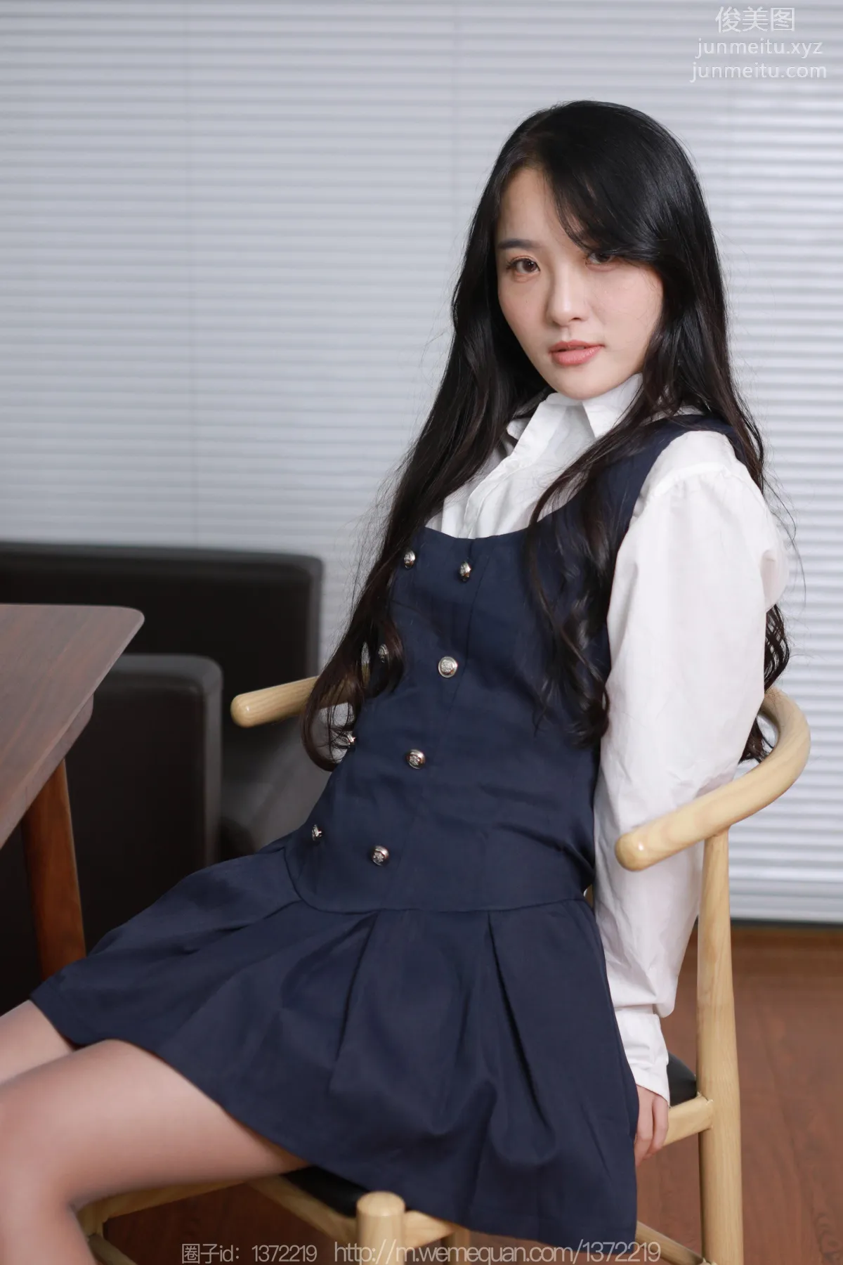 [IESS异思趣向] 2023.01.02 丝享家 1317 婉萍《学苑短裙》[79P] page 79
