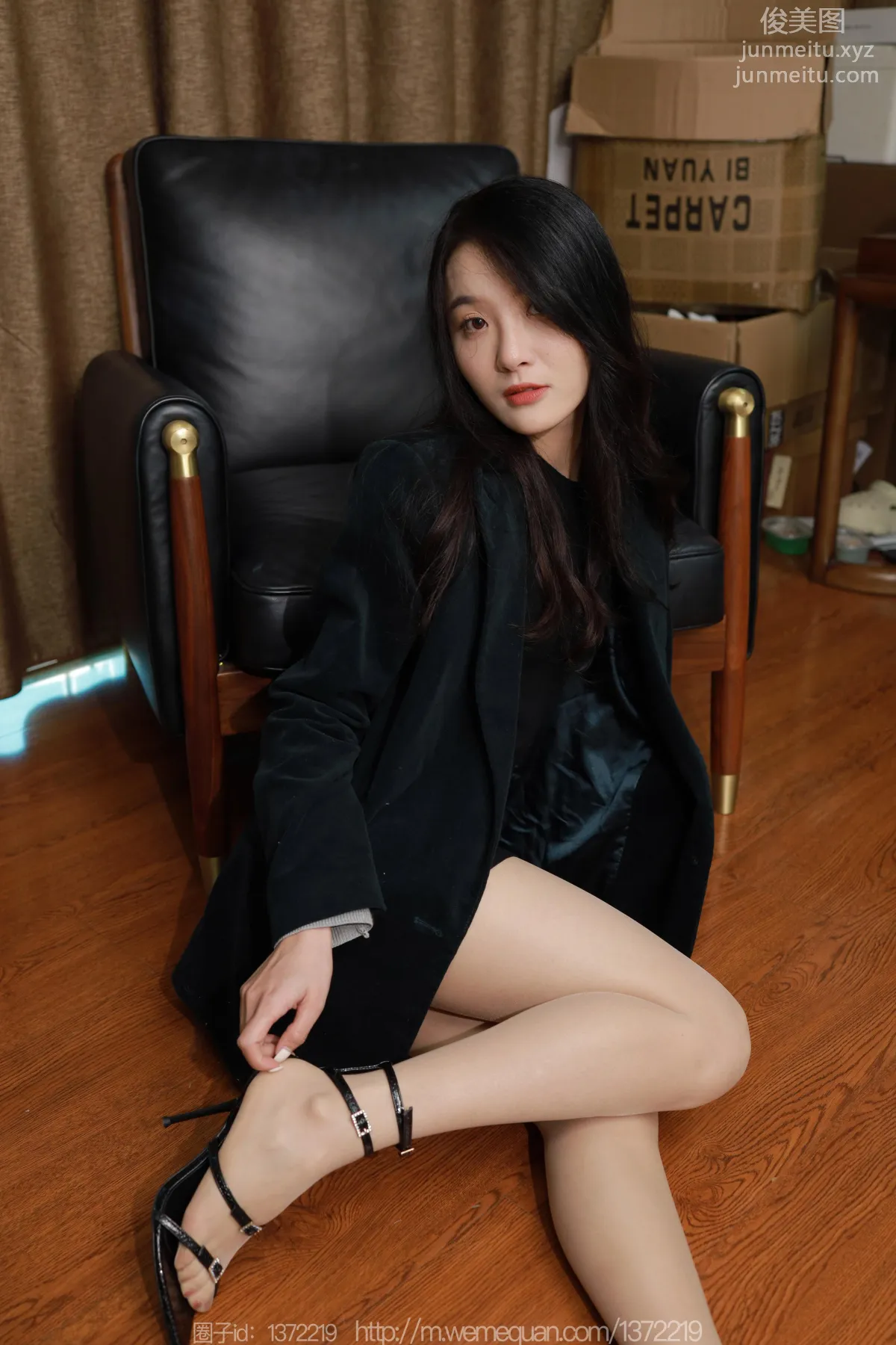[IESS异思趣向] 2023.01.07 丝享家 1322 婉萍《穿脱高跟鞋》[79P] page 29