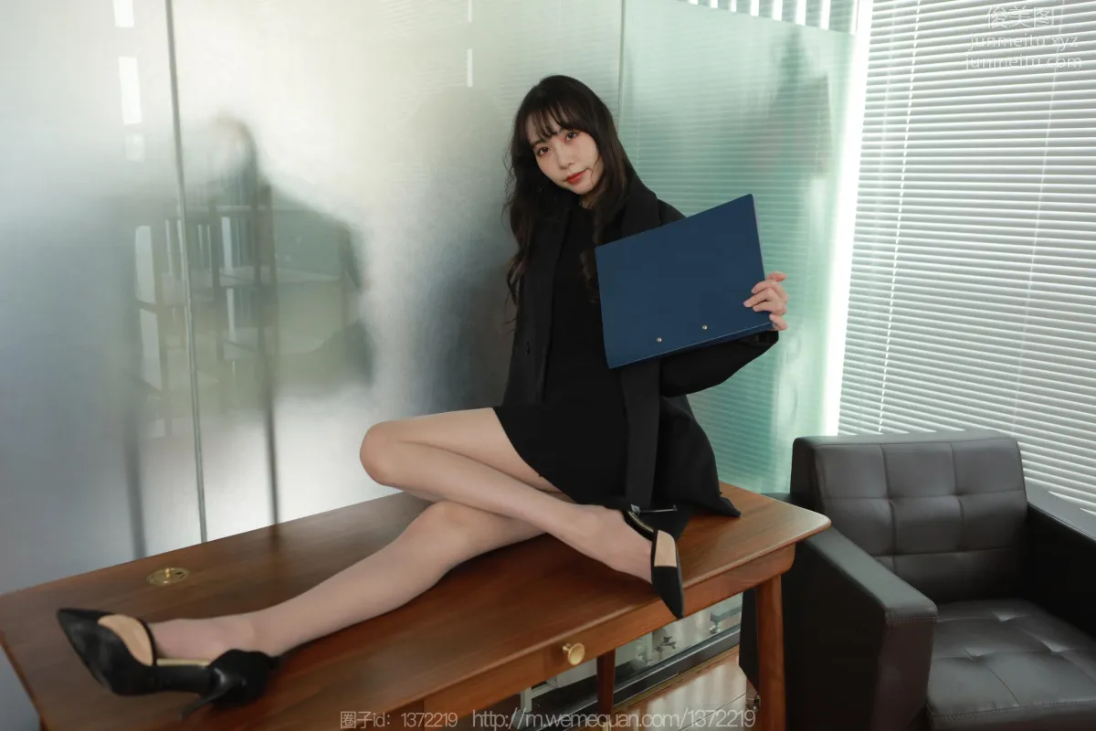 [IESS异思趣向] 2023.01.12 丝享家 1327 团团《长腿西装》[79P] page 12