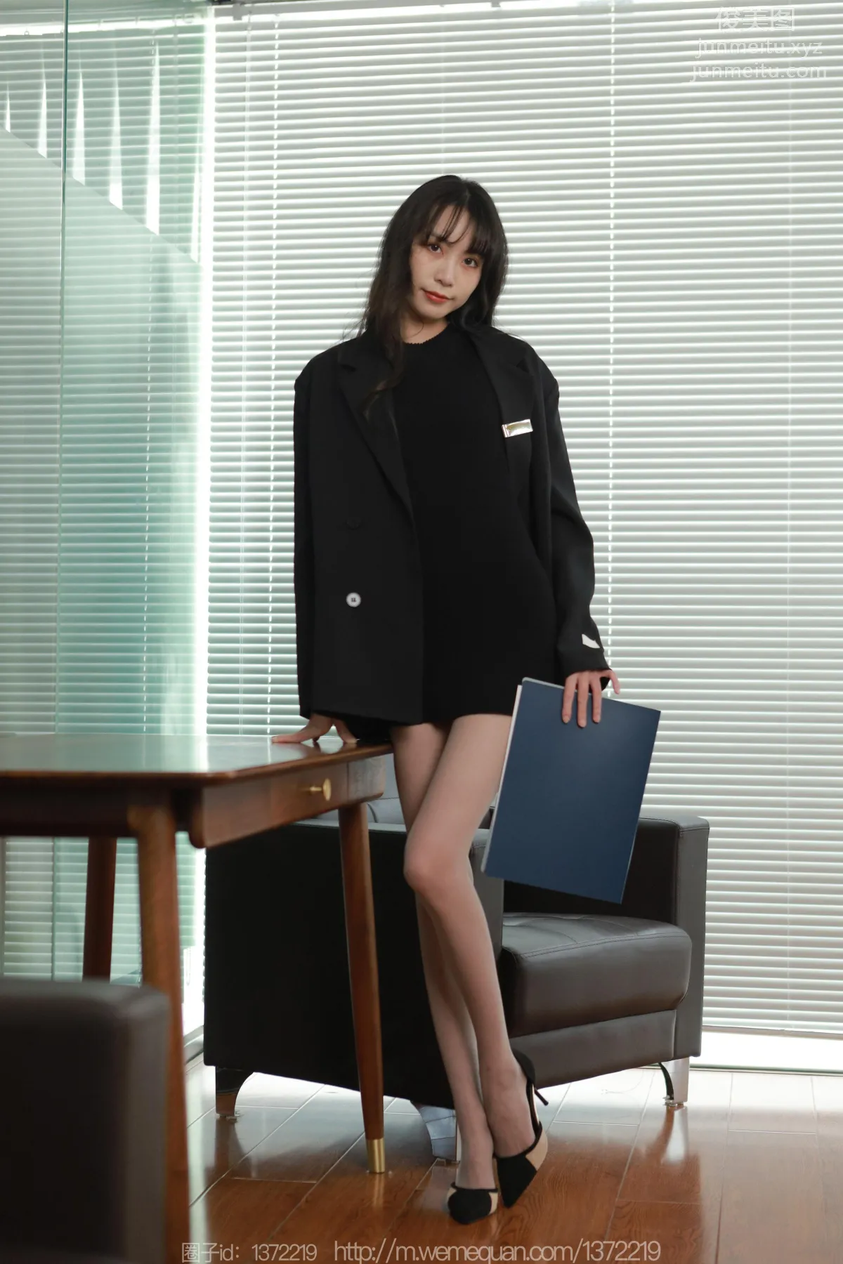 [IESS异思趣向] 2023.01.12 丝享家 1327 团团《长腿西装》[79P] page 22