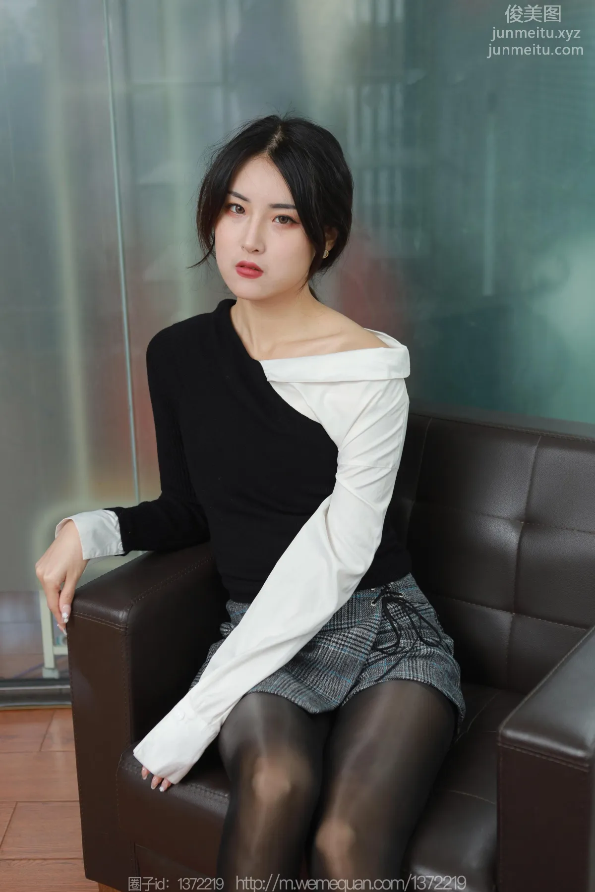 [IESS异思趣向] 2023.01.27 丝享家 1342 小宝《油亮高跟》[86P] page 17
