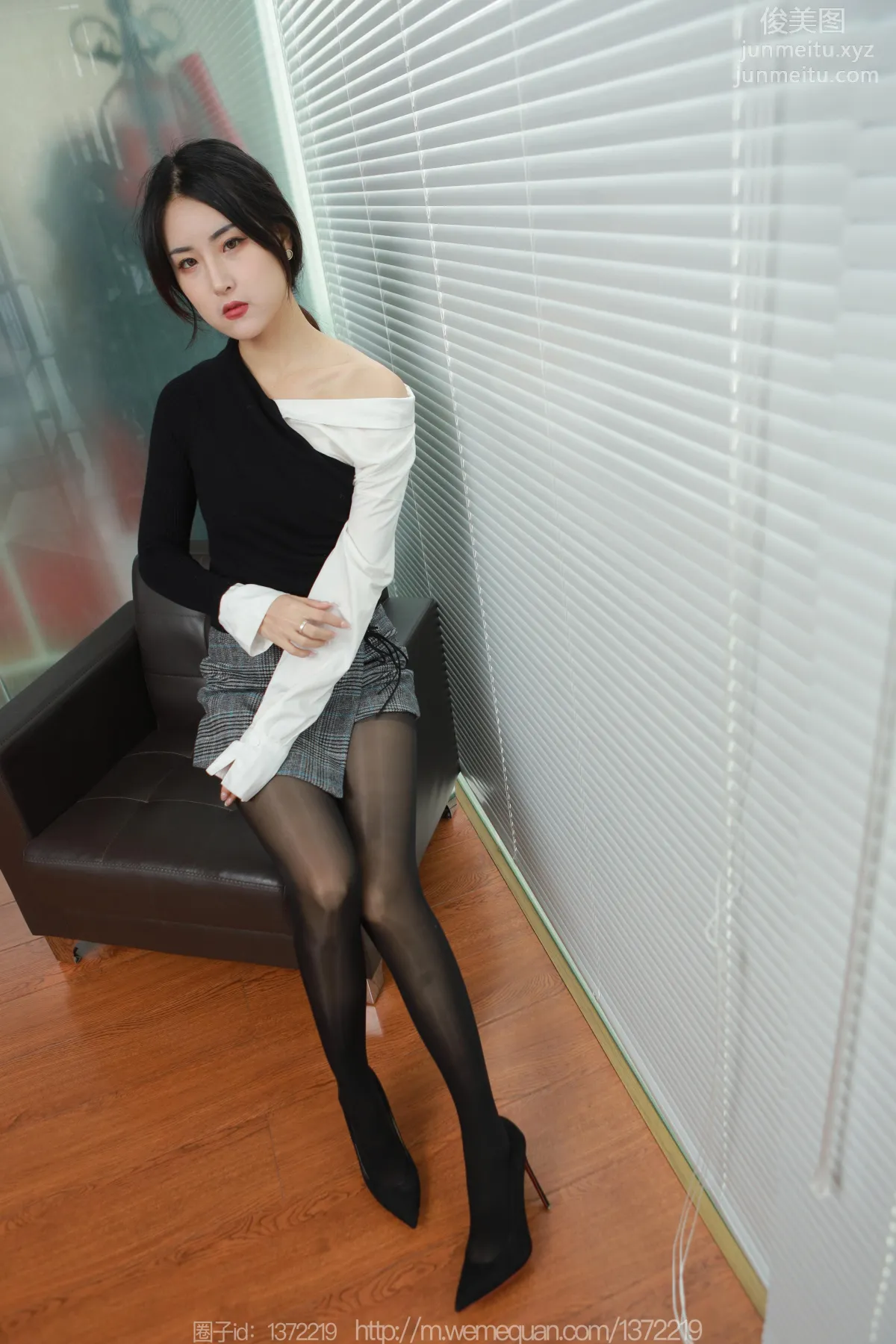 [IESS异思趣向] 2023.01.27 丝享家 1342 小宝《油亮高跟》[86P] page 52
