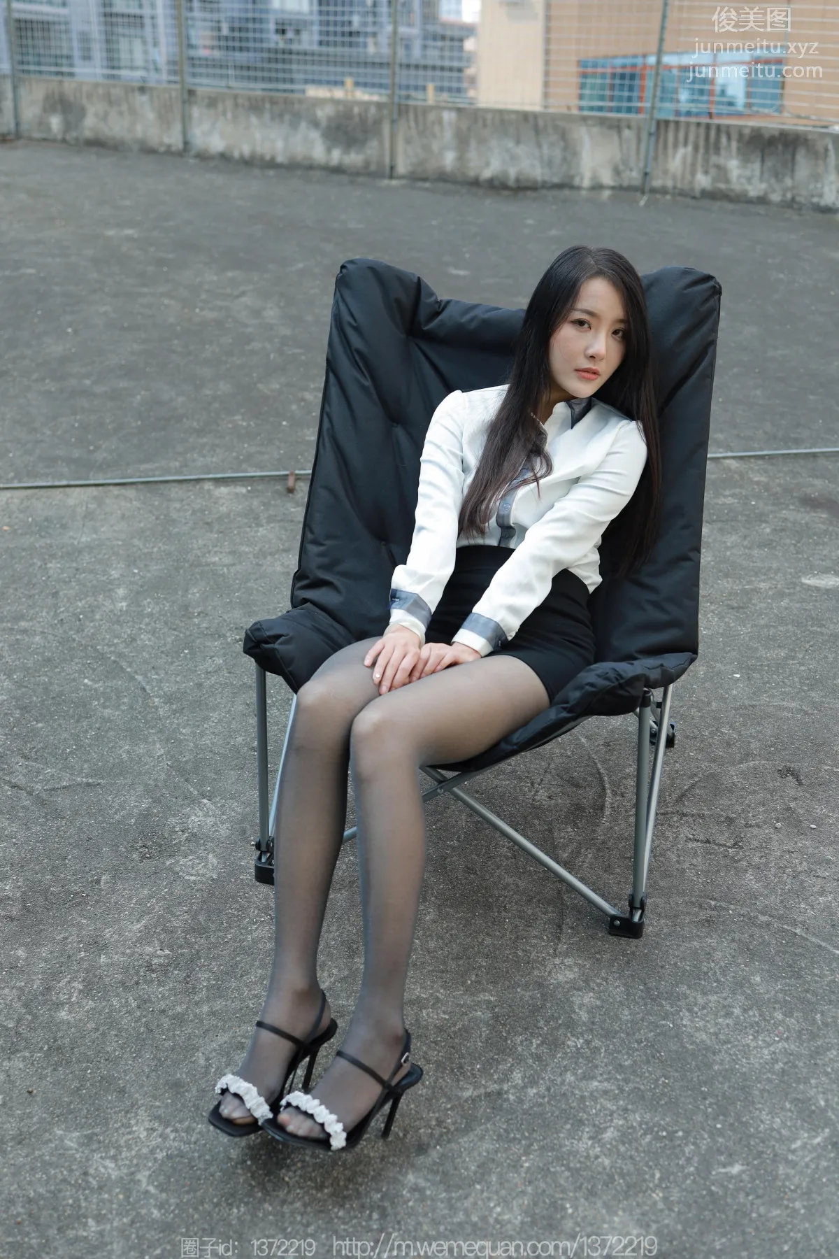 [IESS异思趣向] 2023.02.11 丝享家 1358 婉萍《户外OL》[88P] page 2