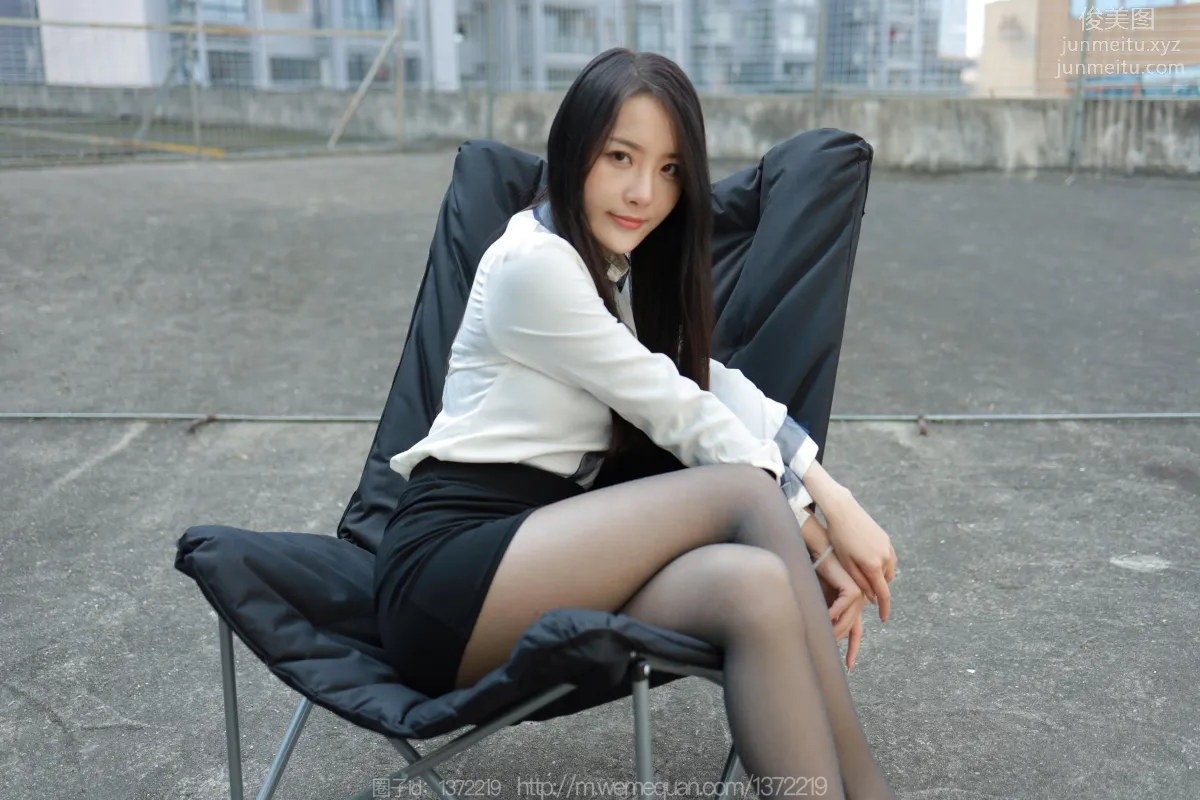 [IESS异思趣向] 2023.02.11 丝享家 1358 婉萍《户外OL》[88P] page 34
