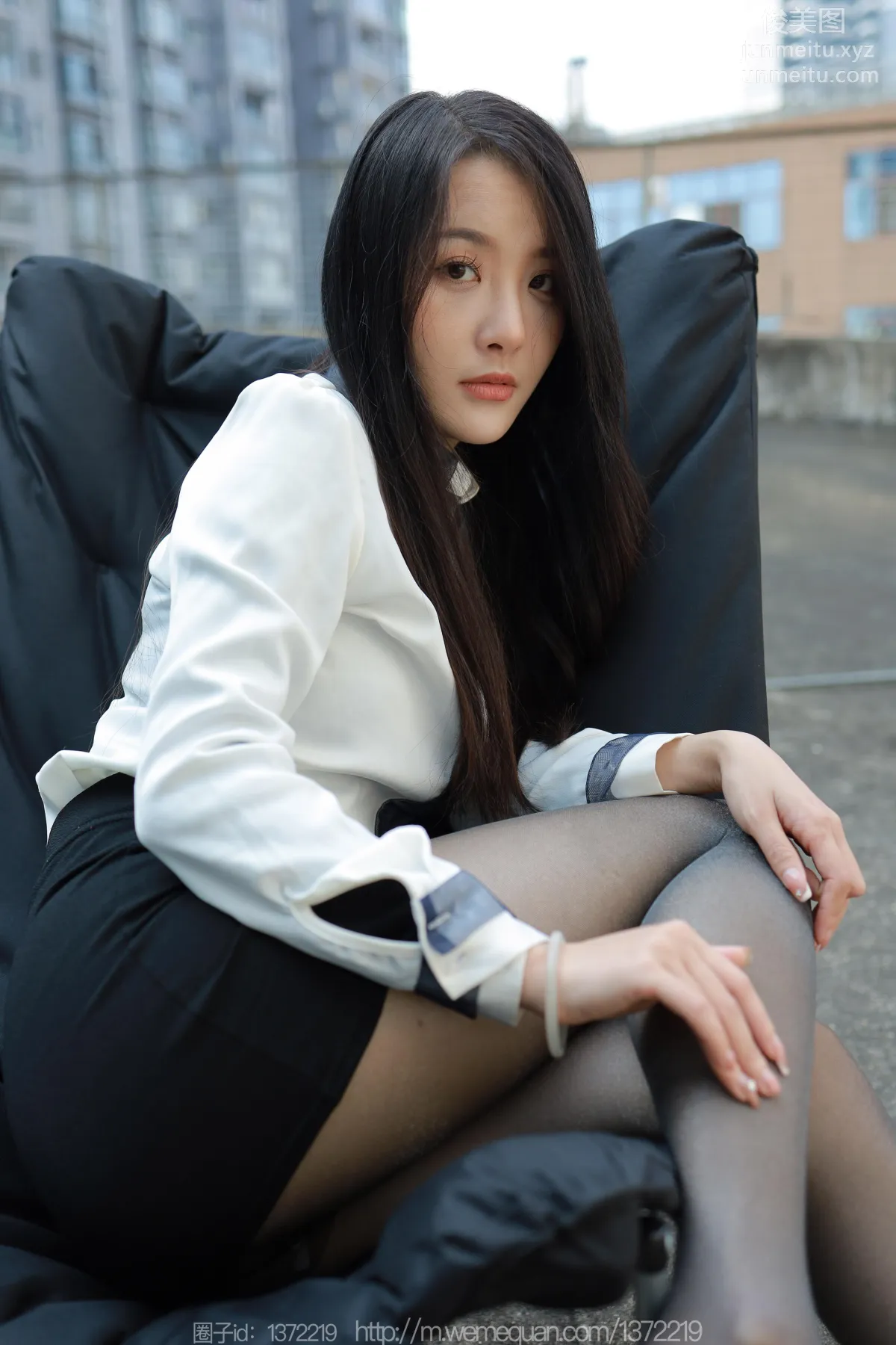 [IESS异思趣向] 2023.02.11 丝享家 1358 婉萍《户外OL》[88P] page 51