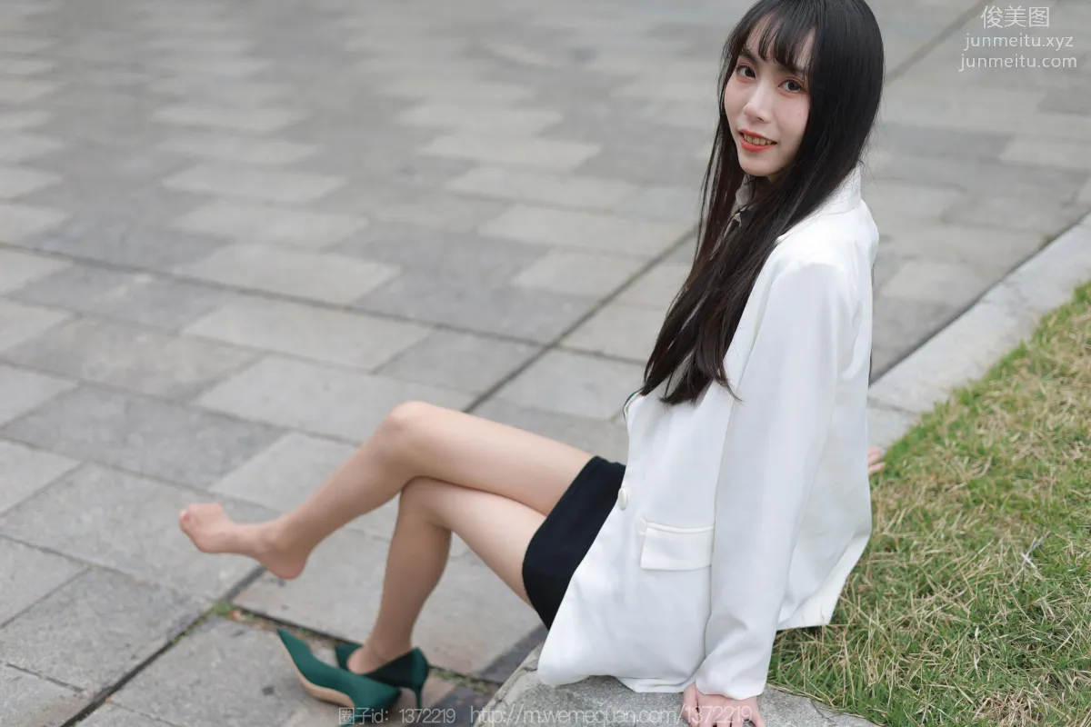 [IESS异思趣向] 2023.02.18 丝享家 1365 团团《街拍OL美女》[89P] page 64