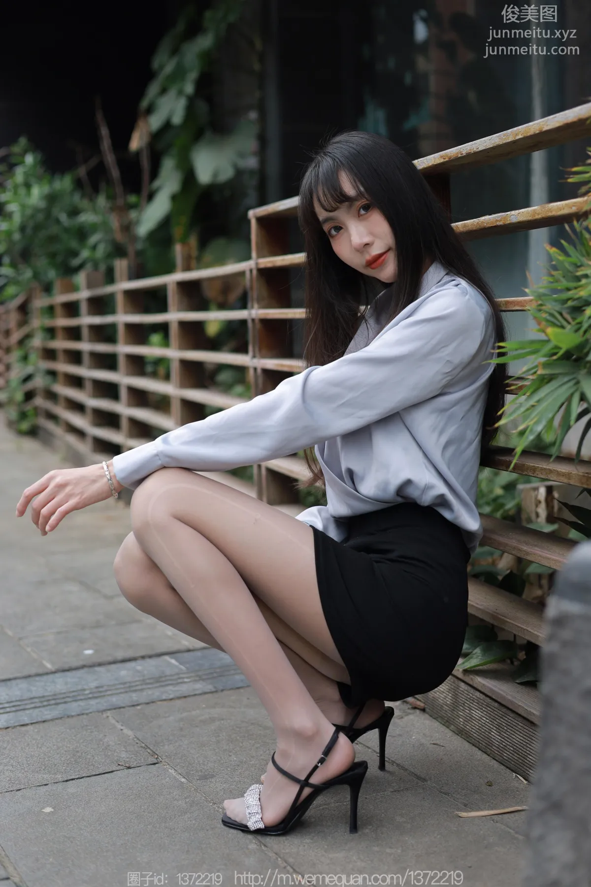 [IESS异思趣向] 2023.03.02 丝享家 1378 团团《楼梯上的美人》[92P] page 24