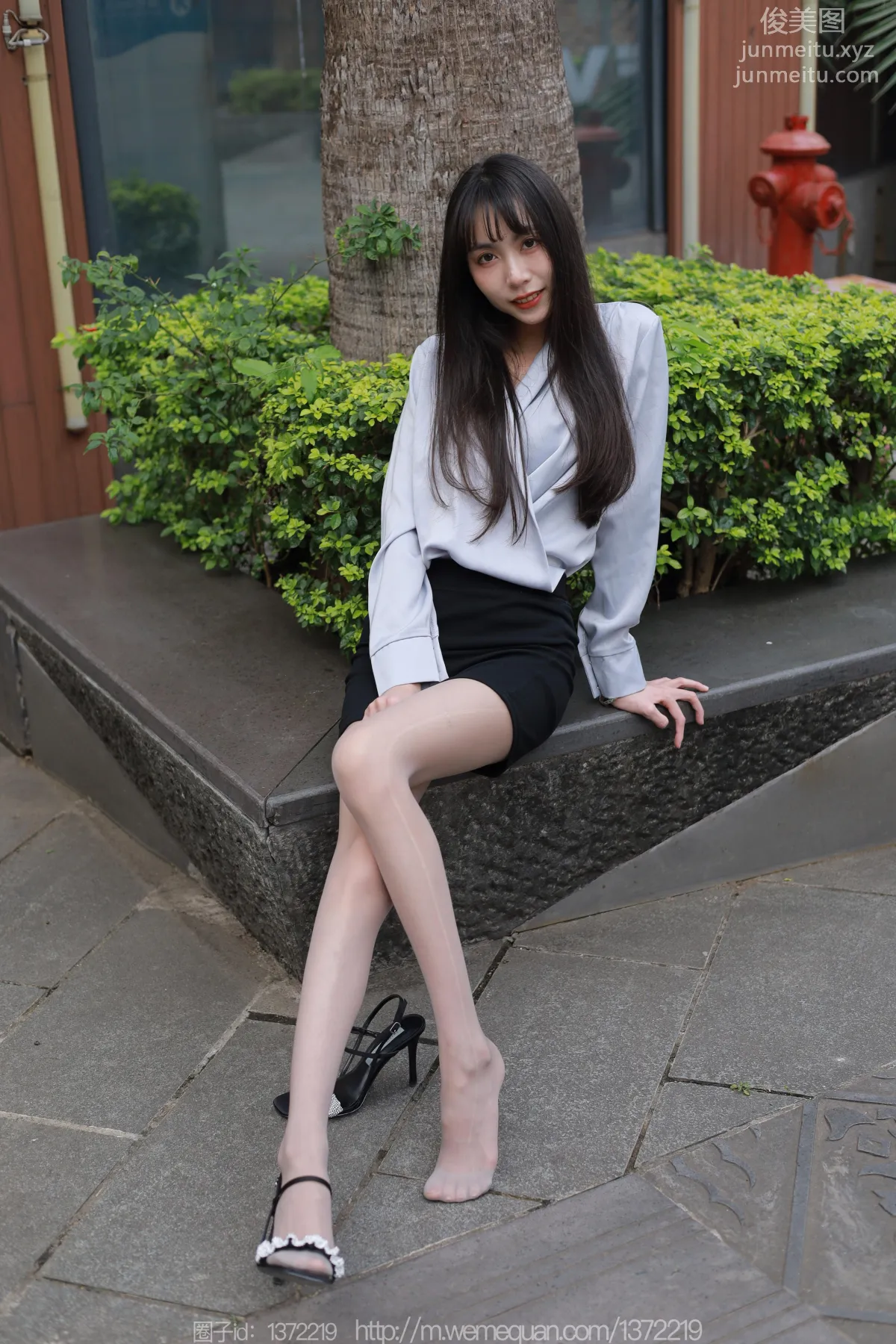 [IESS异思趣向] 2023.03.02 丝享家 1378 团团《楼梯上的美人》[92P] page 92