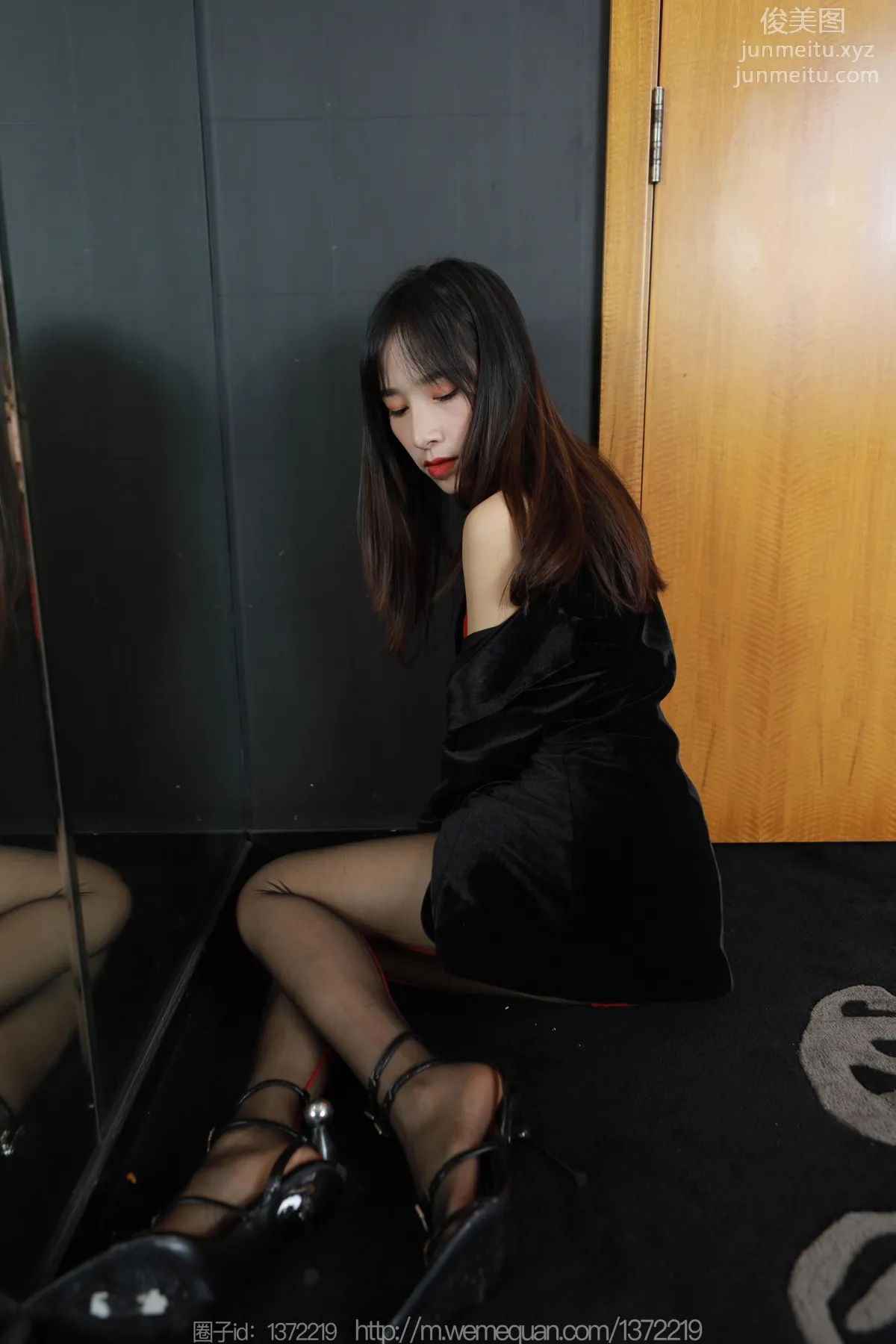 [IESS异思趣向] 2023.03.04 丝享家 1380 美子《红色竖线》[80P] page 13