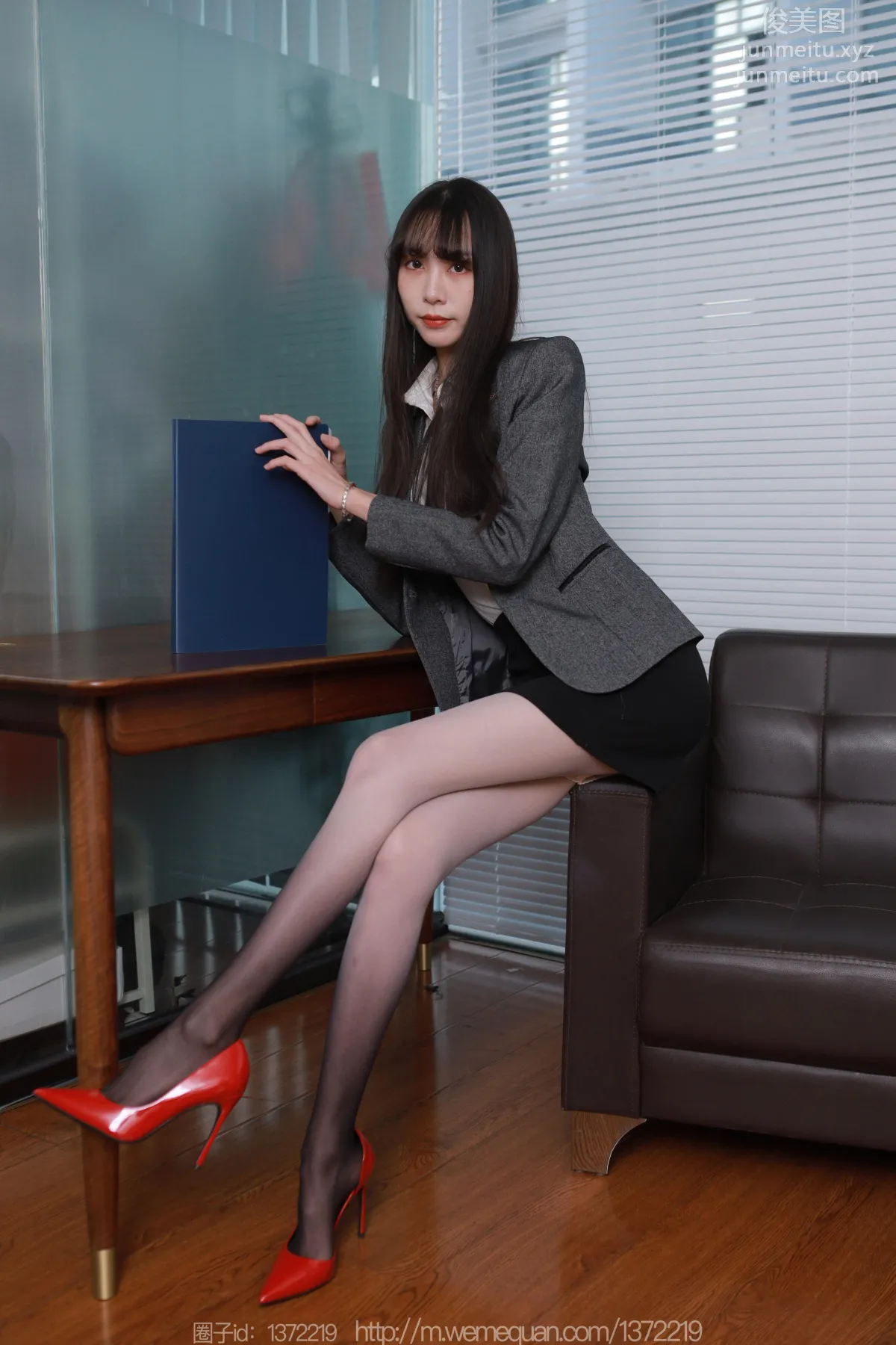[IESS异思趣向] 2023.03.12 丝享家 1388 团团《黑白灰渐变》[85P] page 3