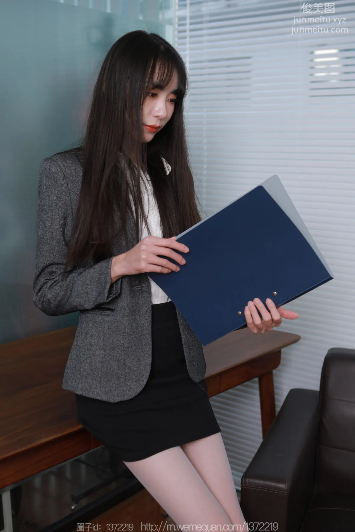 [IESS异思趣向] 2023.03.12 丝享家 1388 团团《黑白灰渐变》[85P] page 32
