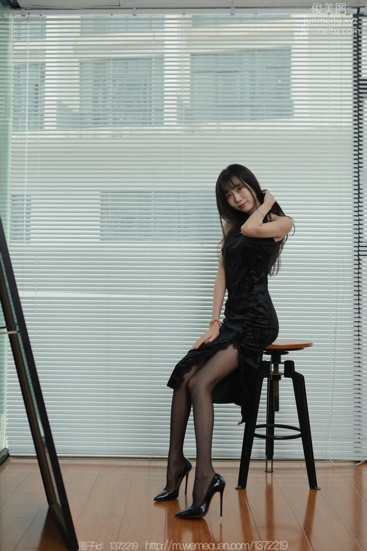 [IESS异思趣向] 2023.04.03 丝享家 1410 团团《镜花水月》[85P] page 22