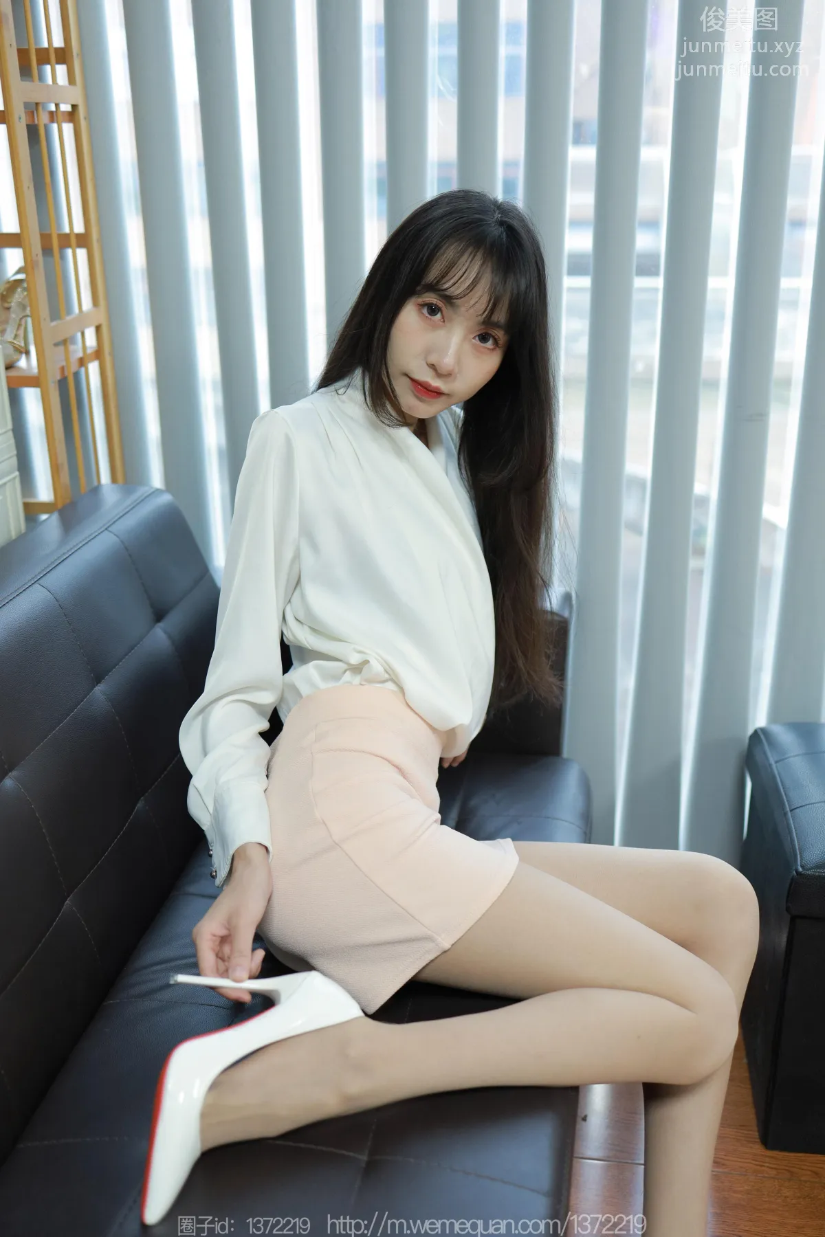 [IESS异思趣向] 2023.04.08 丝享家 1415 团团《粉嫩长腿》[90P] page 77